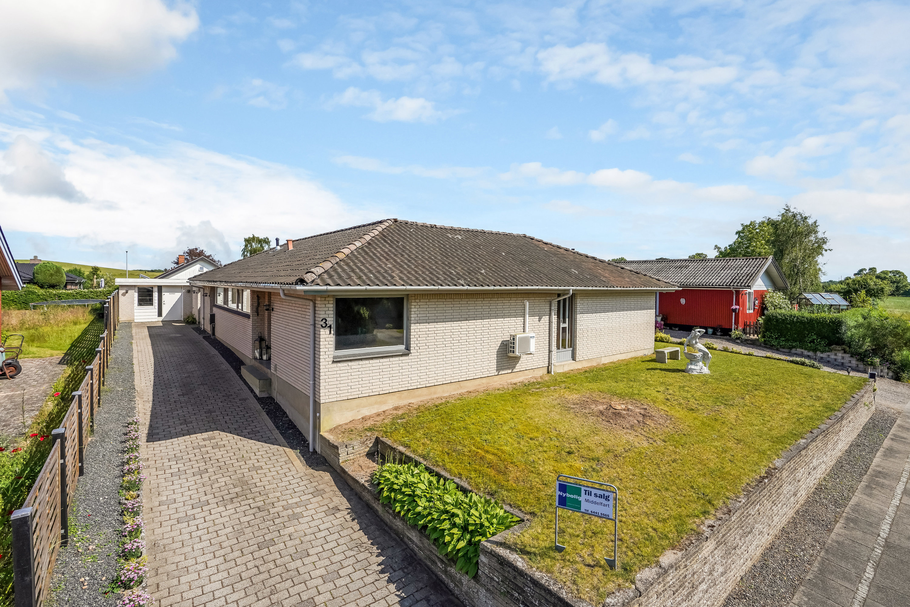 Miniaturebillede 1: ejendommen. Billede af Åvænget 31, 5463 Harndrup