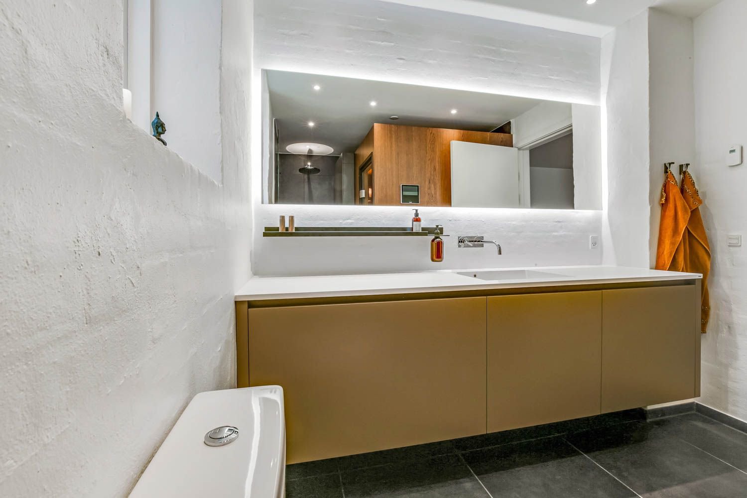 Fremhævet badeværelse billede i fuldskærmstilstand. Billede af Hørhavevej 75A, 8270 Højbjerg