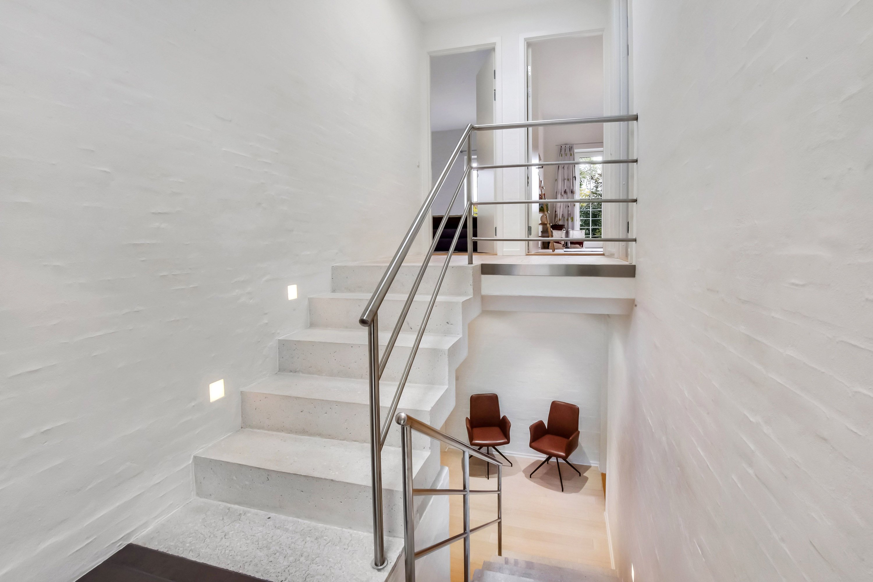 Fremhævet trappe billede i fuldskærmstilstand. Billede af Hørhavevej 75A, 8270 Højbjerg