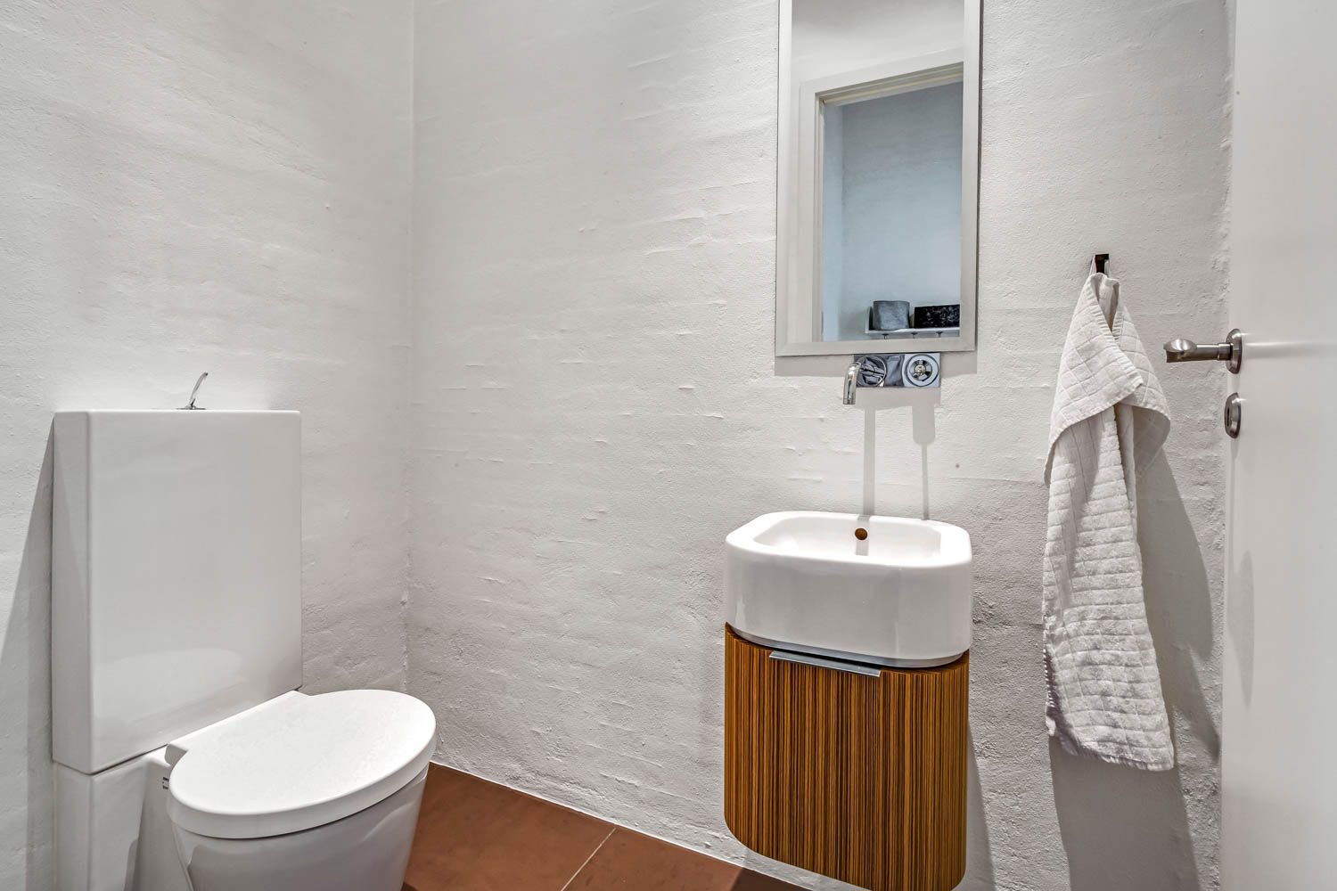 Fremhævet badeværelse billede i fuldskærmstilstand. Billede af Hørhavevej 75A, 8270 Højbjerg