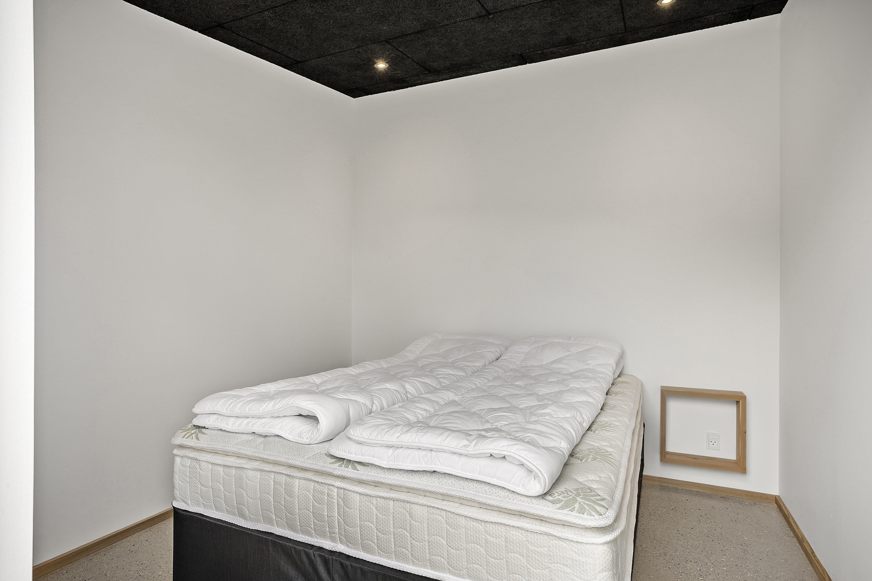 Fremhævet soveværelse billede i fuldskærmstilstand. Billede af Skovsøen 23, Løjt Nørreskov, 6200 Aabenraa