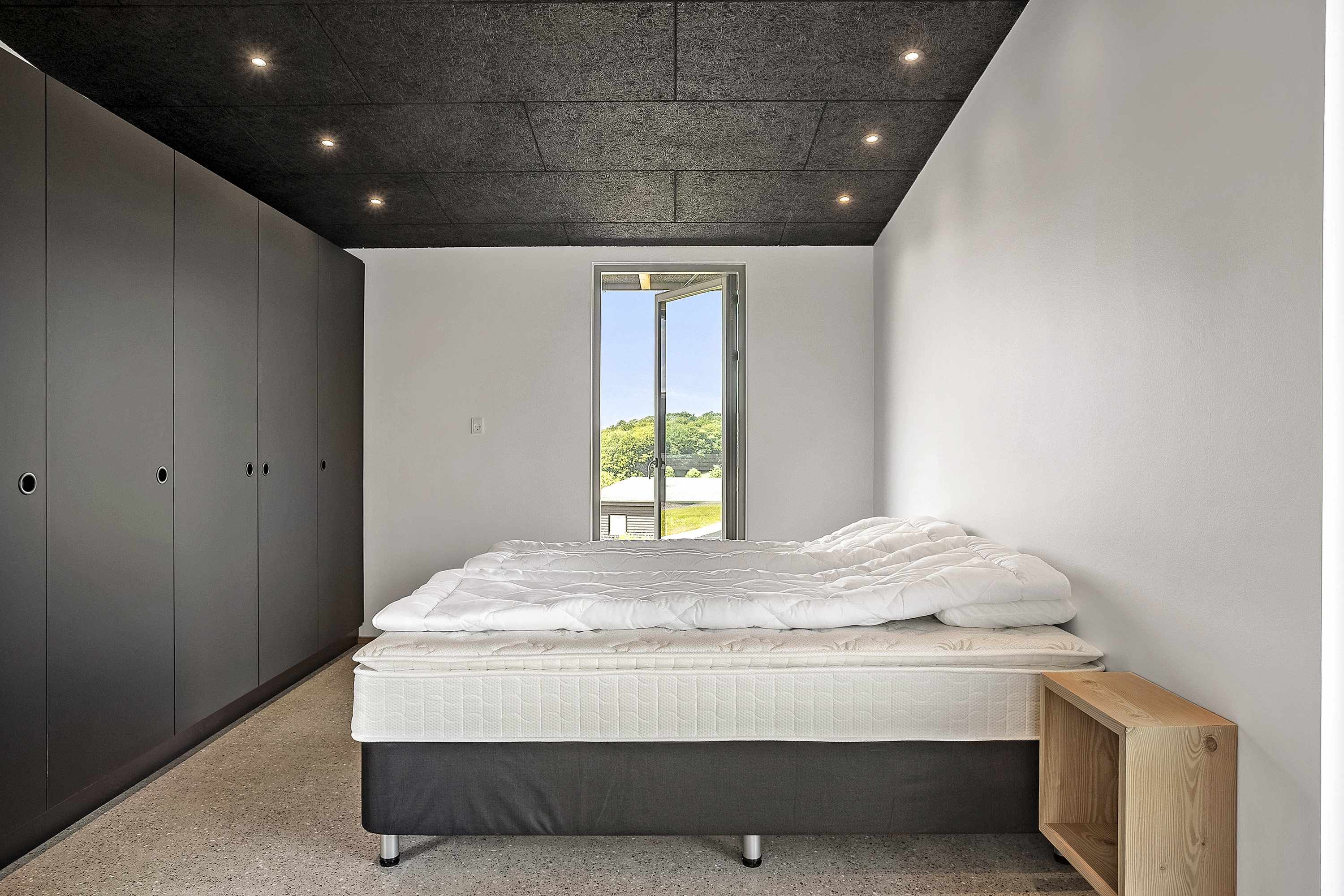 Fremhævet soveværelse billede i fuldskærmstilstand. Billede af Skovsøen 23, Løjt Nørreskov, 6200 Aabenraa