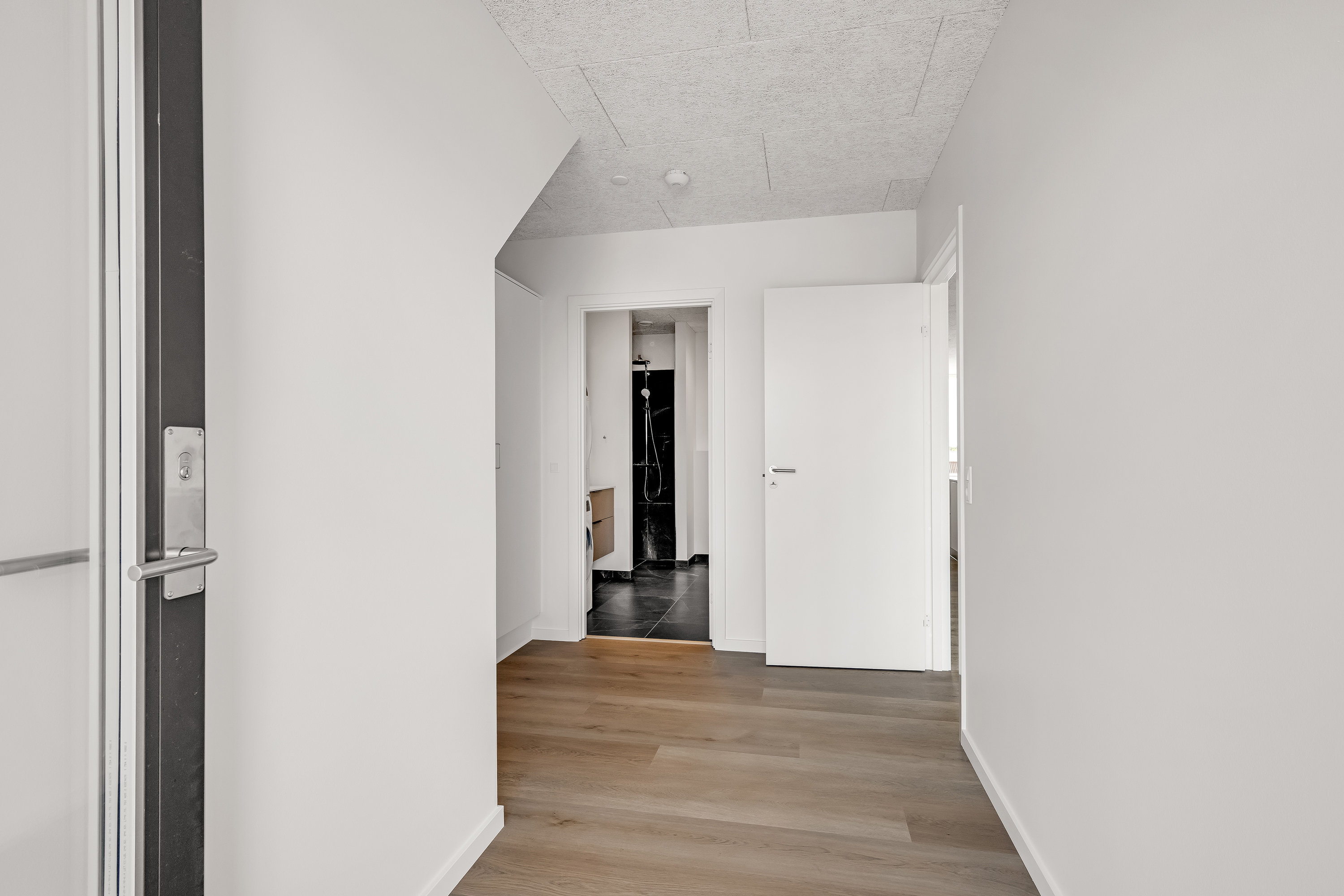 Fremhævet trappe billede i fuldskærmstilstand. Billede af Tværgade 2, 2., 6900 Skjern