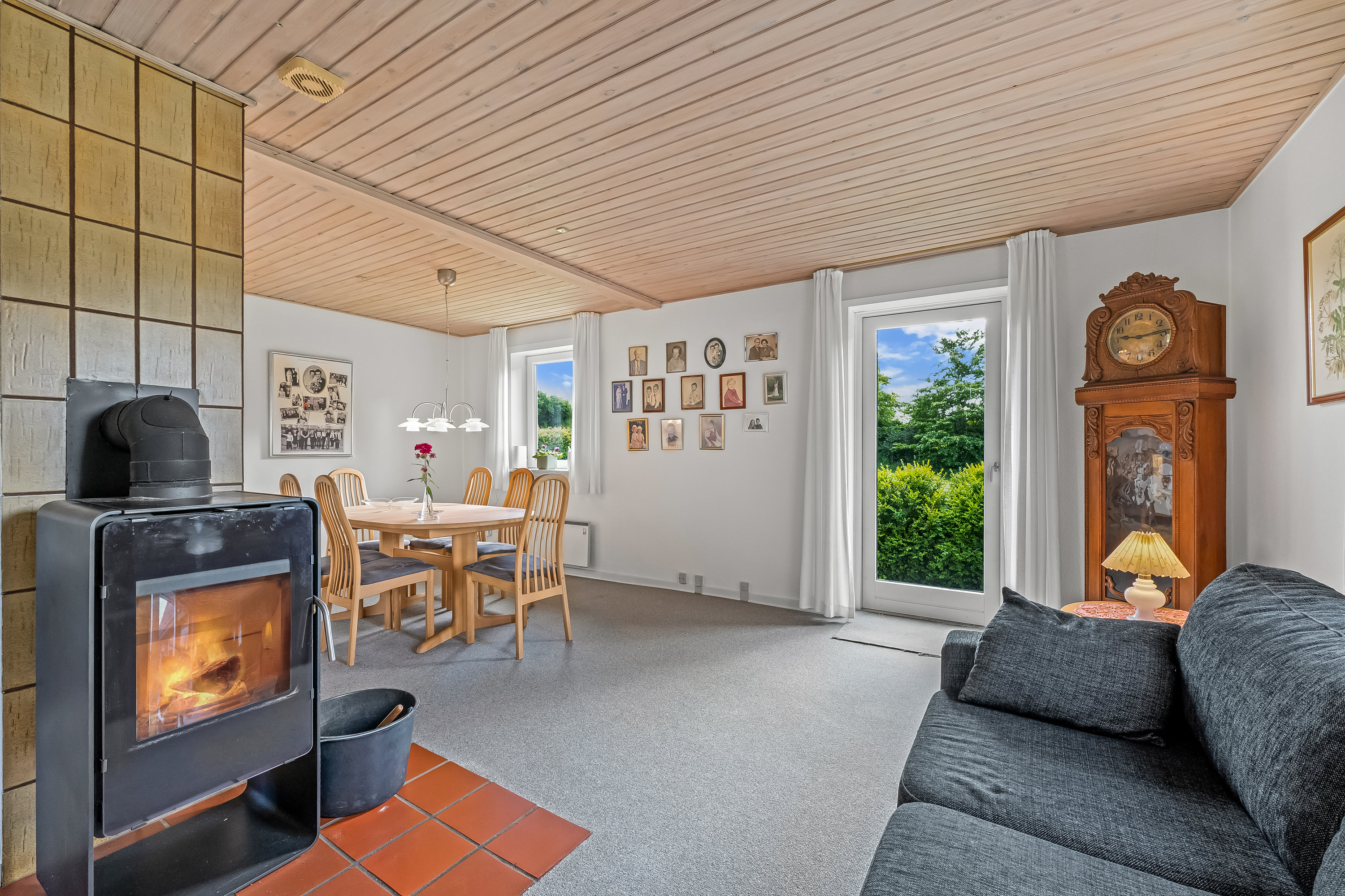 Fremhævet stue billede i fuldskærmstilstand. Billede af Rabjergvej 2, Dejbjerg, 6900 Skjern