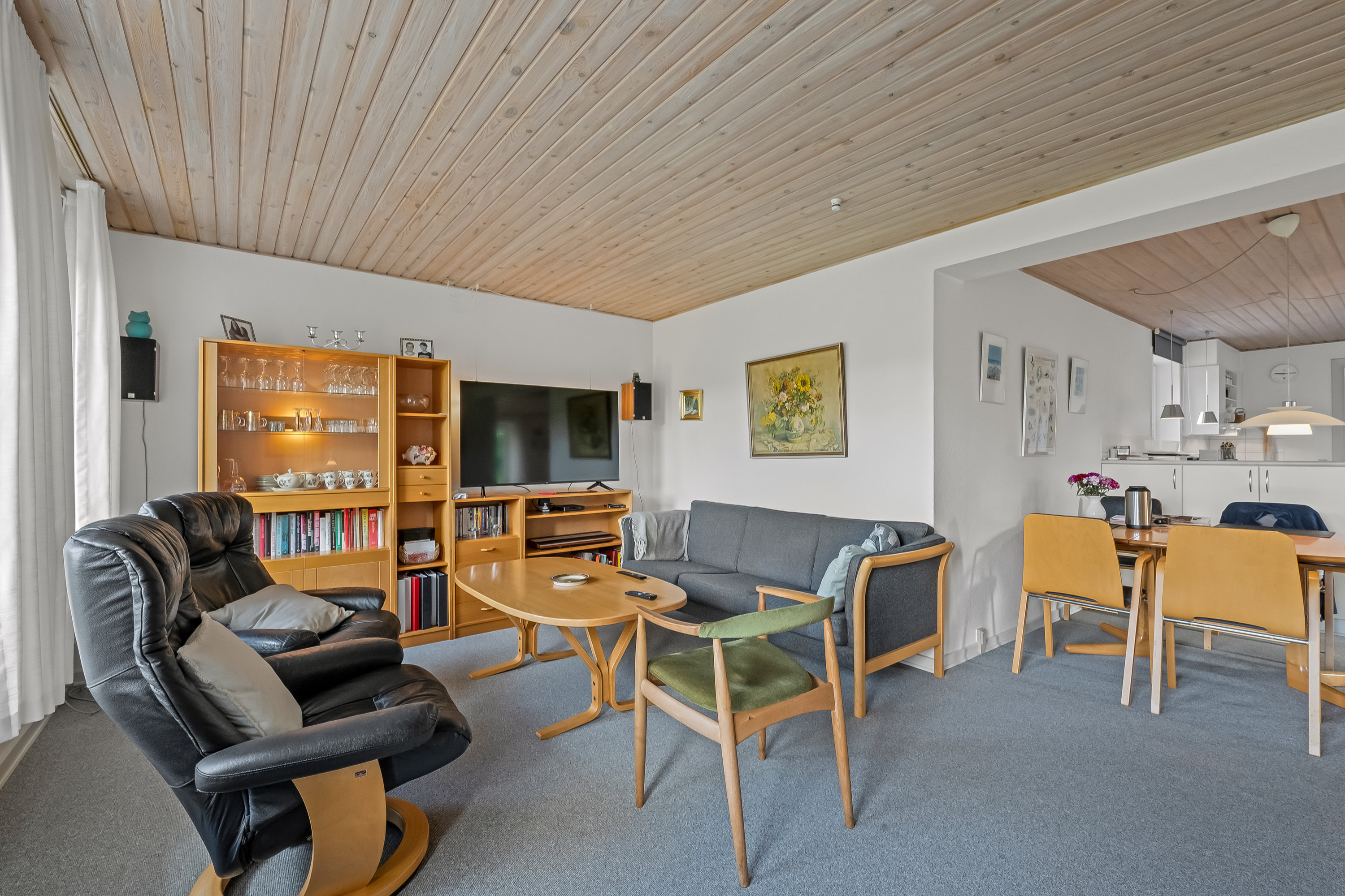 Fremhævet stue billede i fuldskærmstilstand. Billede af Rabjergvej 2, Dejbjerg, 6900 Skjern