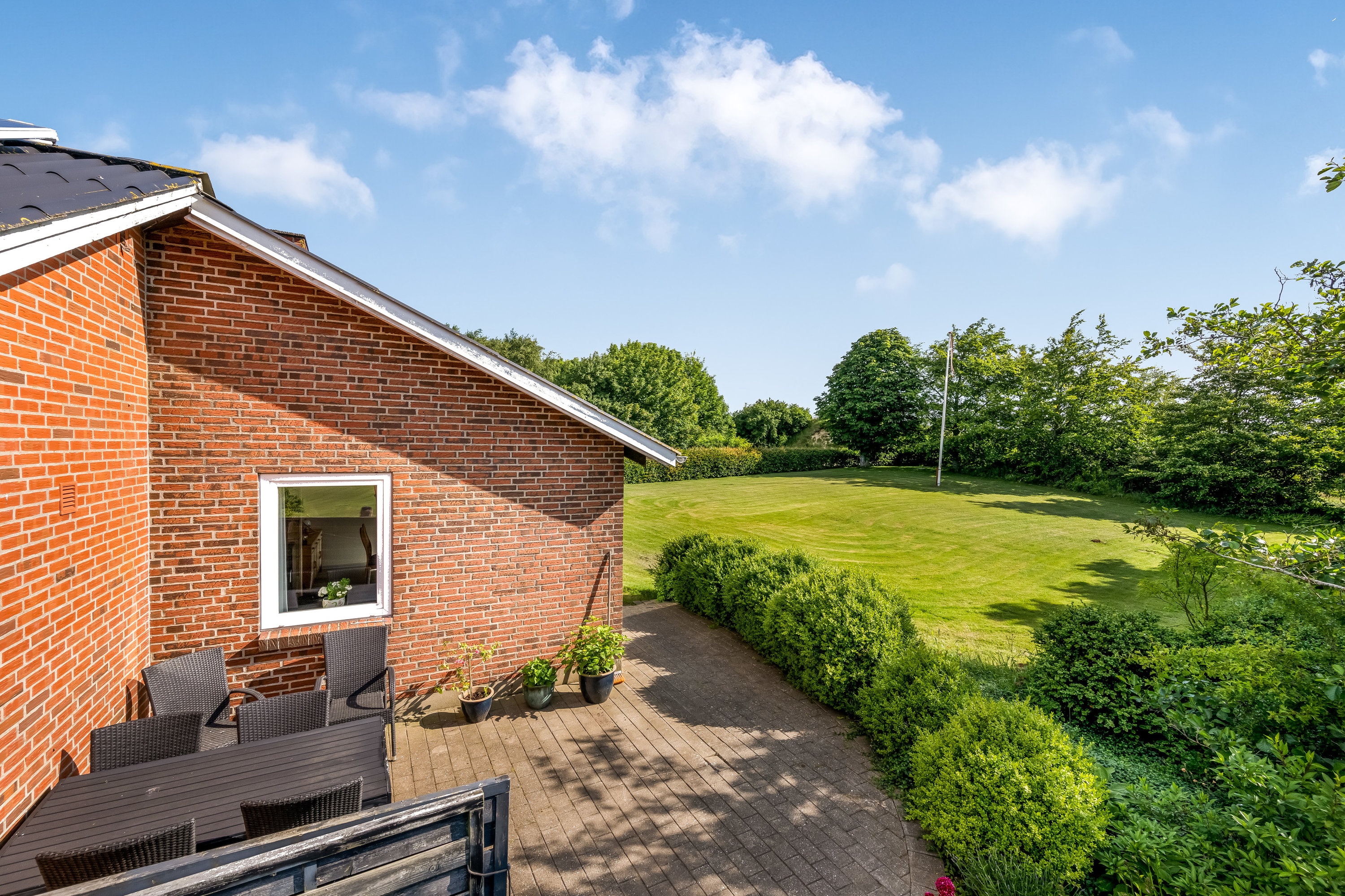 Fremhævet facade billede i fuldskærmstilstand. Billede af Rabjergvej 2, Dejbjerg, 6900 Skjern