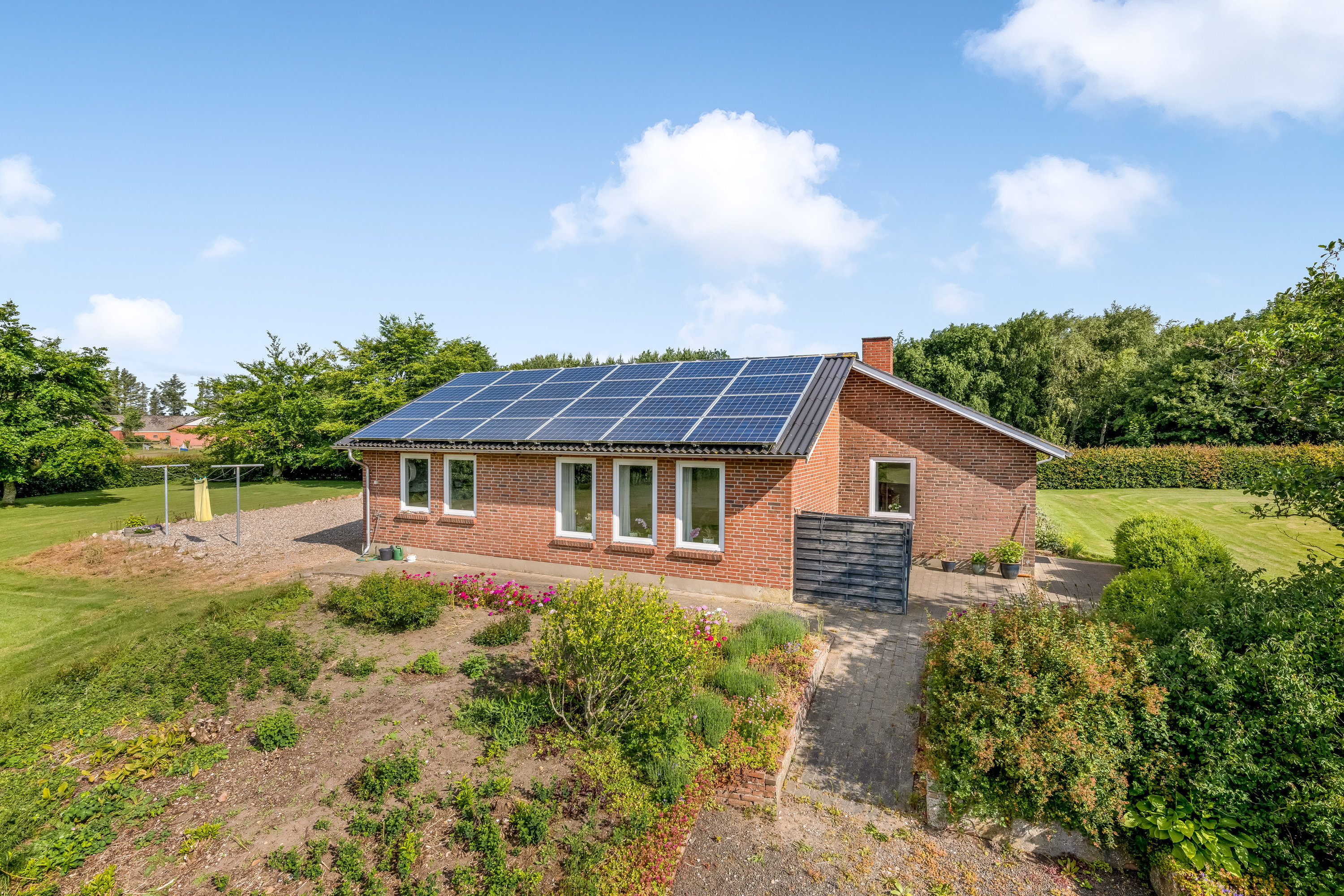 Miniaturebillede 1: facade. Billede af Rabjergvej 2, Dejbjerg, 6900 Skjern