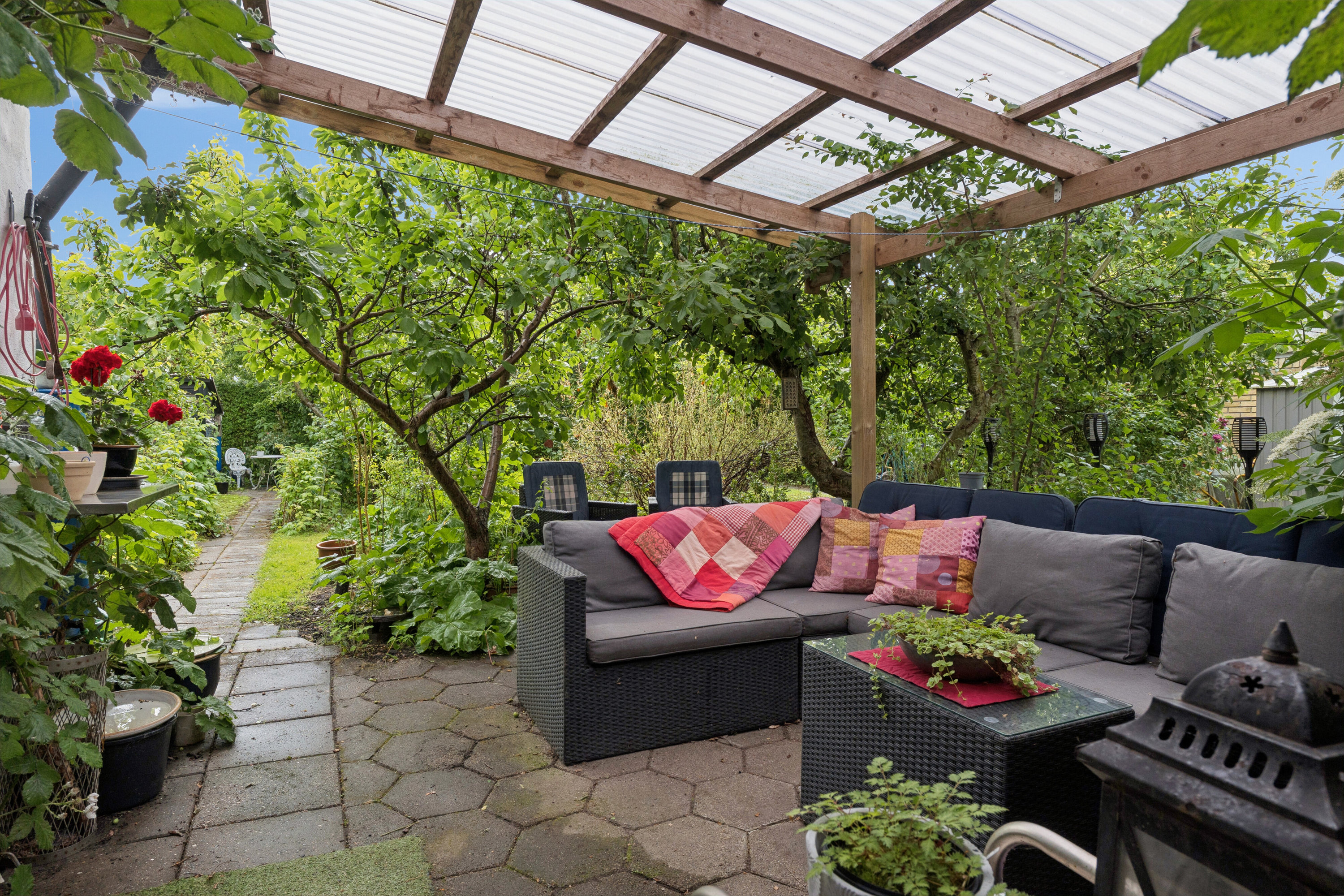 Fremhævet overdækket terrasse billede i fuldskærmstilstand. Billede af Gl Hirtshalsvej 19, Vidstrup, 9800 Hjørring