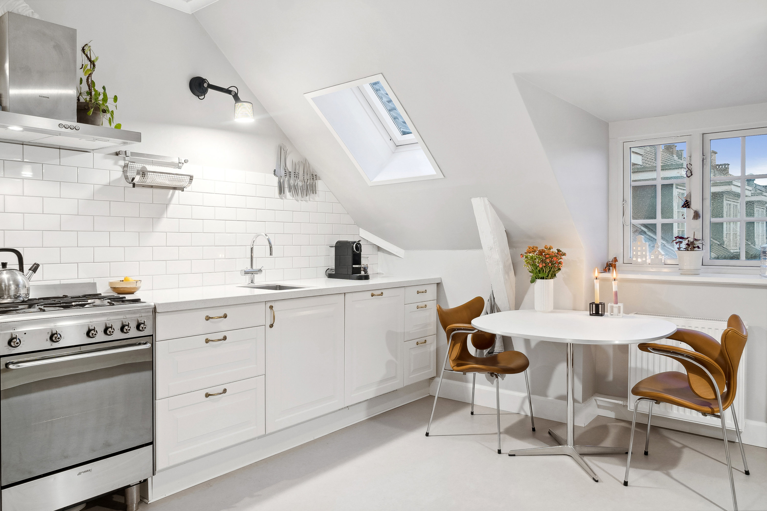 Fremhævet  billede i fuldskærmstilstand. Billede af Svanevænget 4, 4. tv., 2100 København Ø