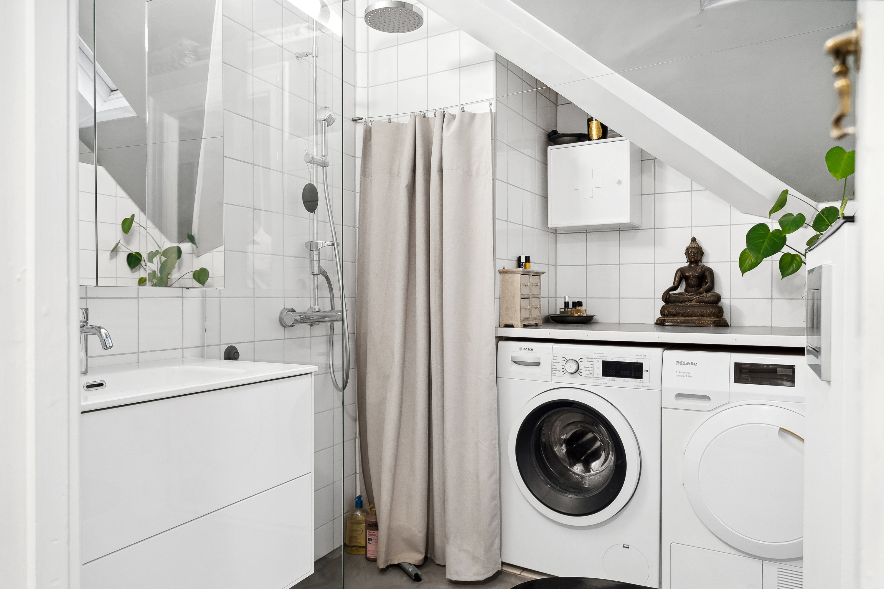 Fremhævet  billede i fuldskærmstilstand. Billede af Svanevænget 4, 4. tv., 2100 København Ø