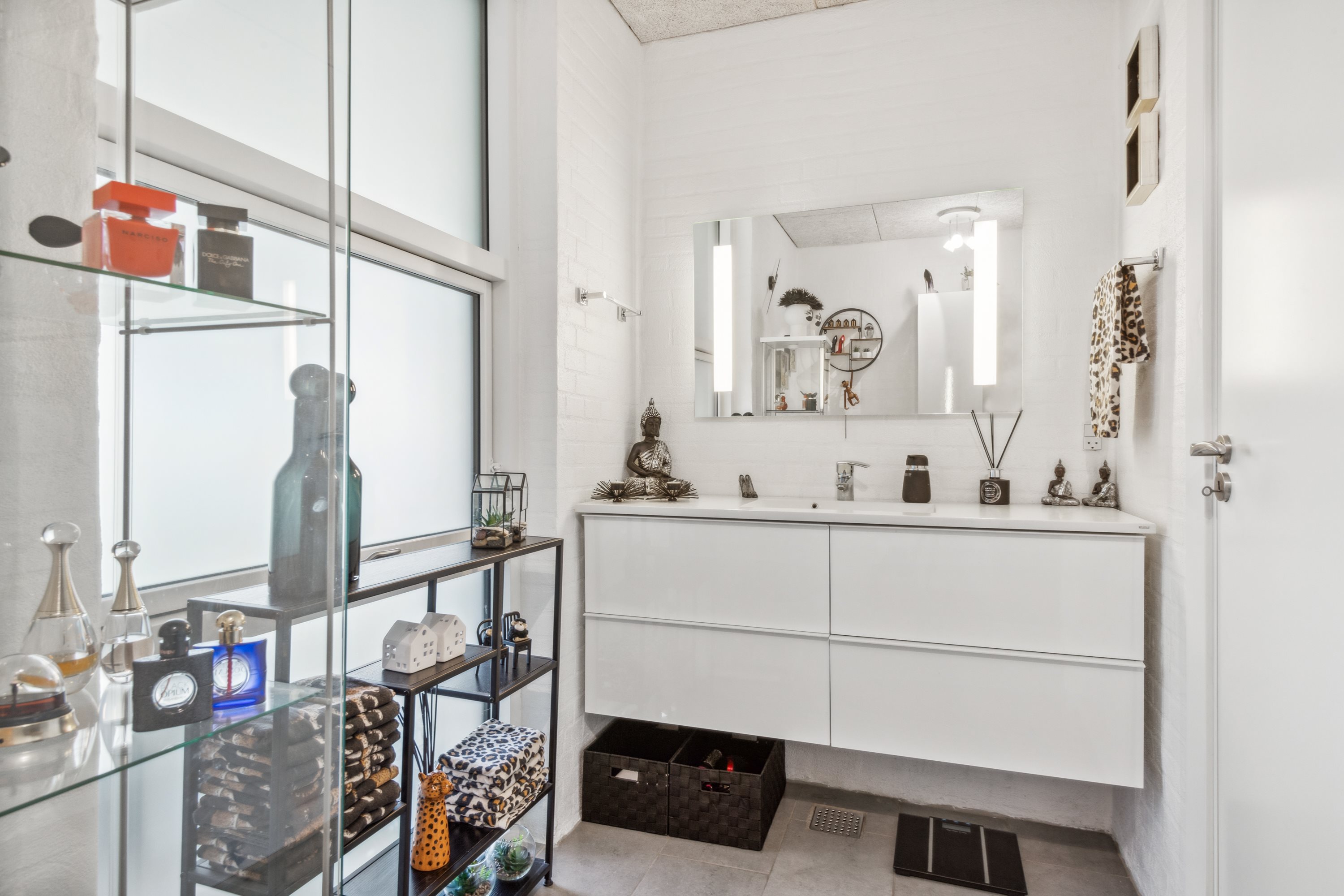 Fremhævet køkken billede i fuldskærmstilstand. Billede af Gymnasieparken 1, 9000 Aalborg