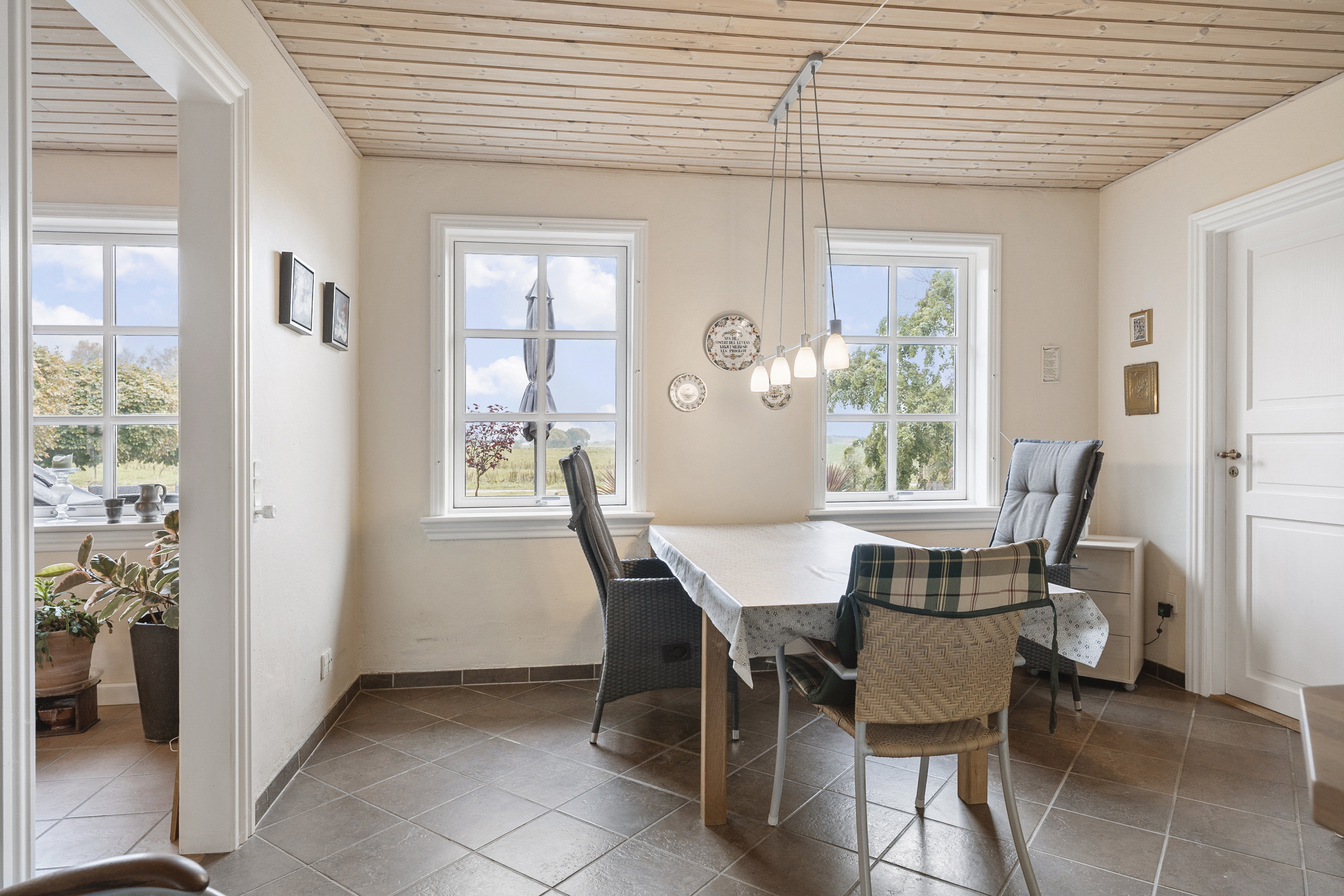 Fremhævet  billede i fuldskærmstilstand. Billede af Skovvej 71, Impgård, 8620 Kjellerup