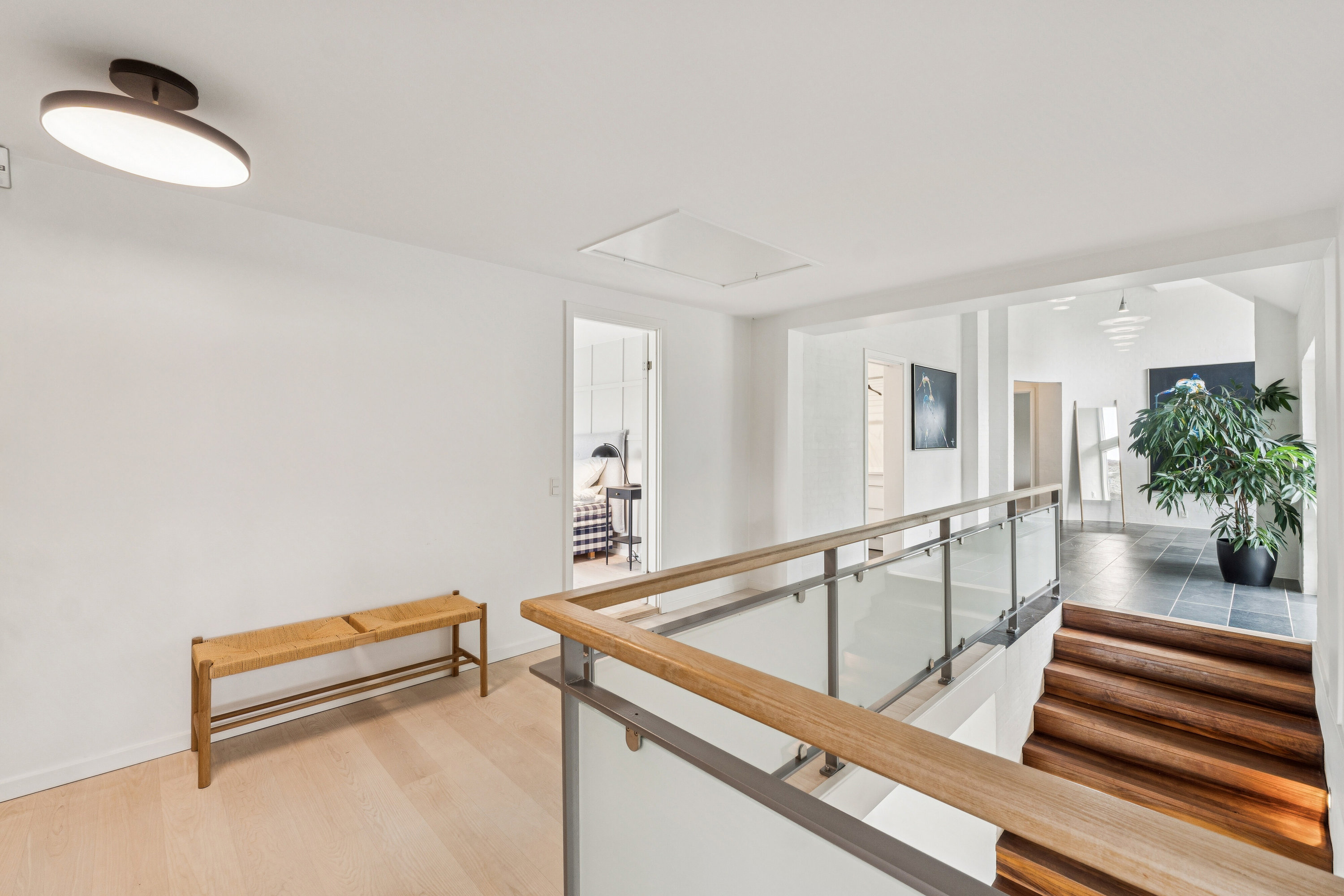 Fremhævet hall billede i fuldskærmstilstand. Billede af Teglværksvej 60, Mygdal, 9800 Hjørring