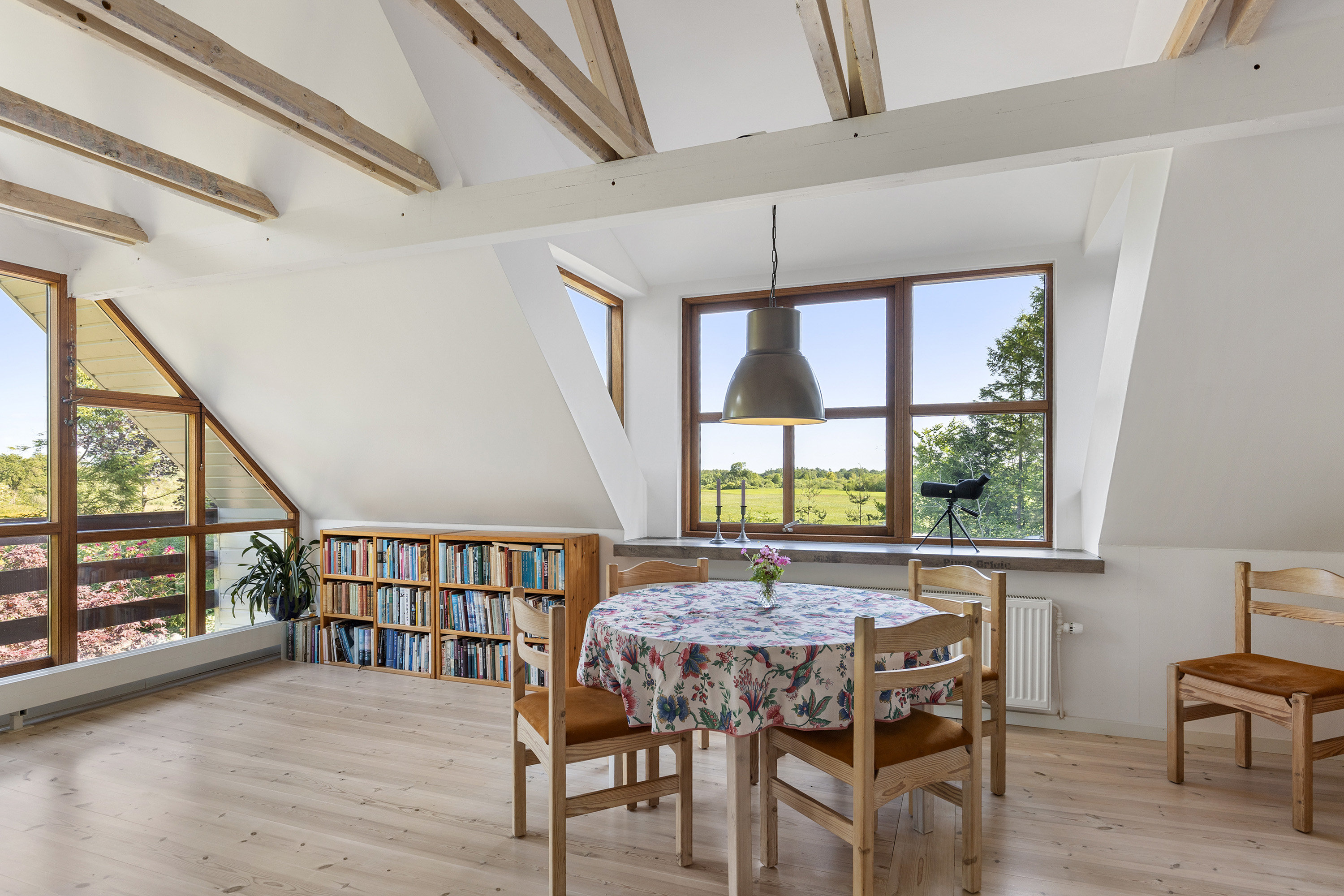 Fremhævet stue billede i fuldskærmstilstand. Billede af Skatskovvej 35, Guldager, 9620 Aalestrup