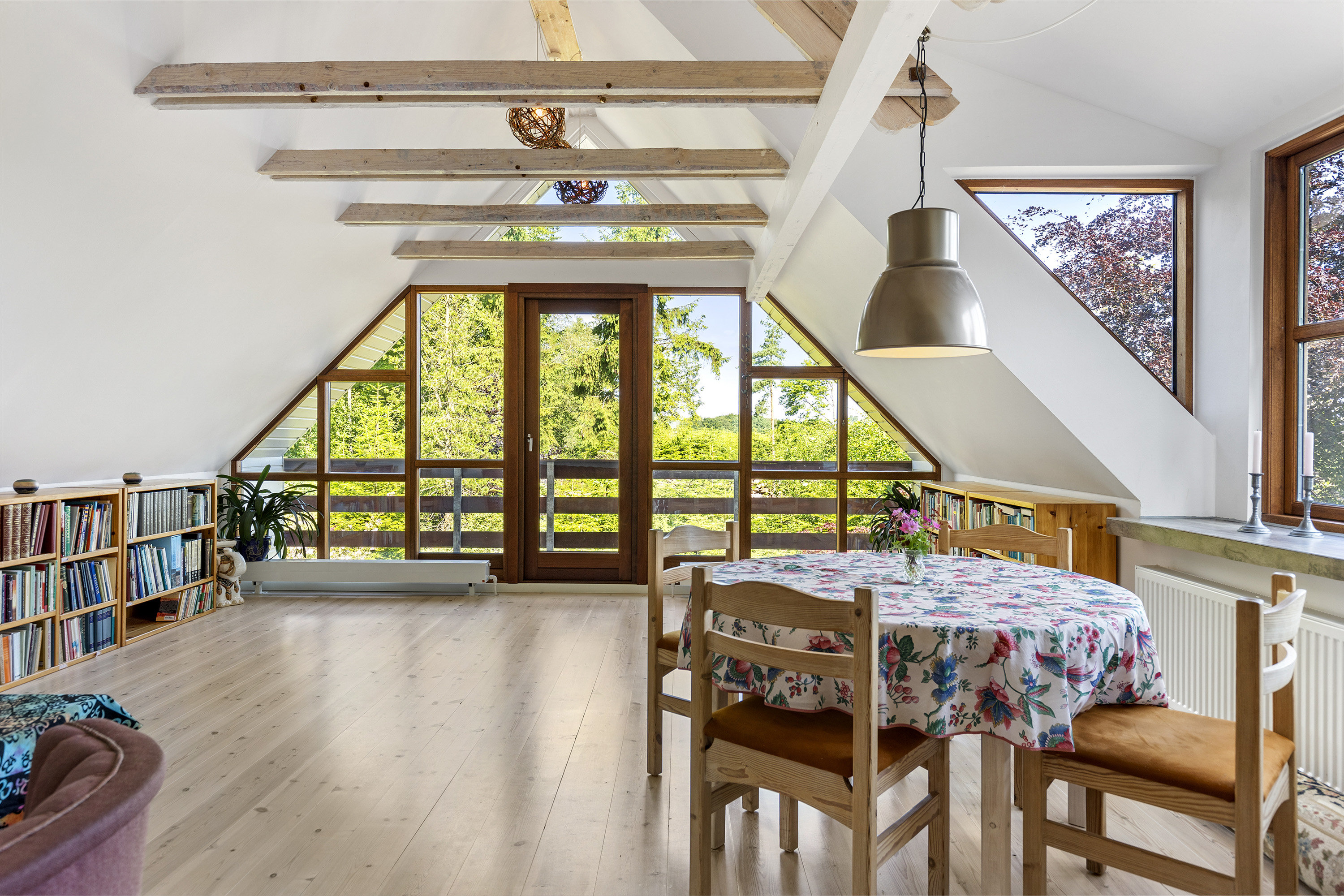 Fremhævet stue billede i fuldskærmstilstand. Billede af Skatskovvej 35, Guldager, 9620 Aalestrup