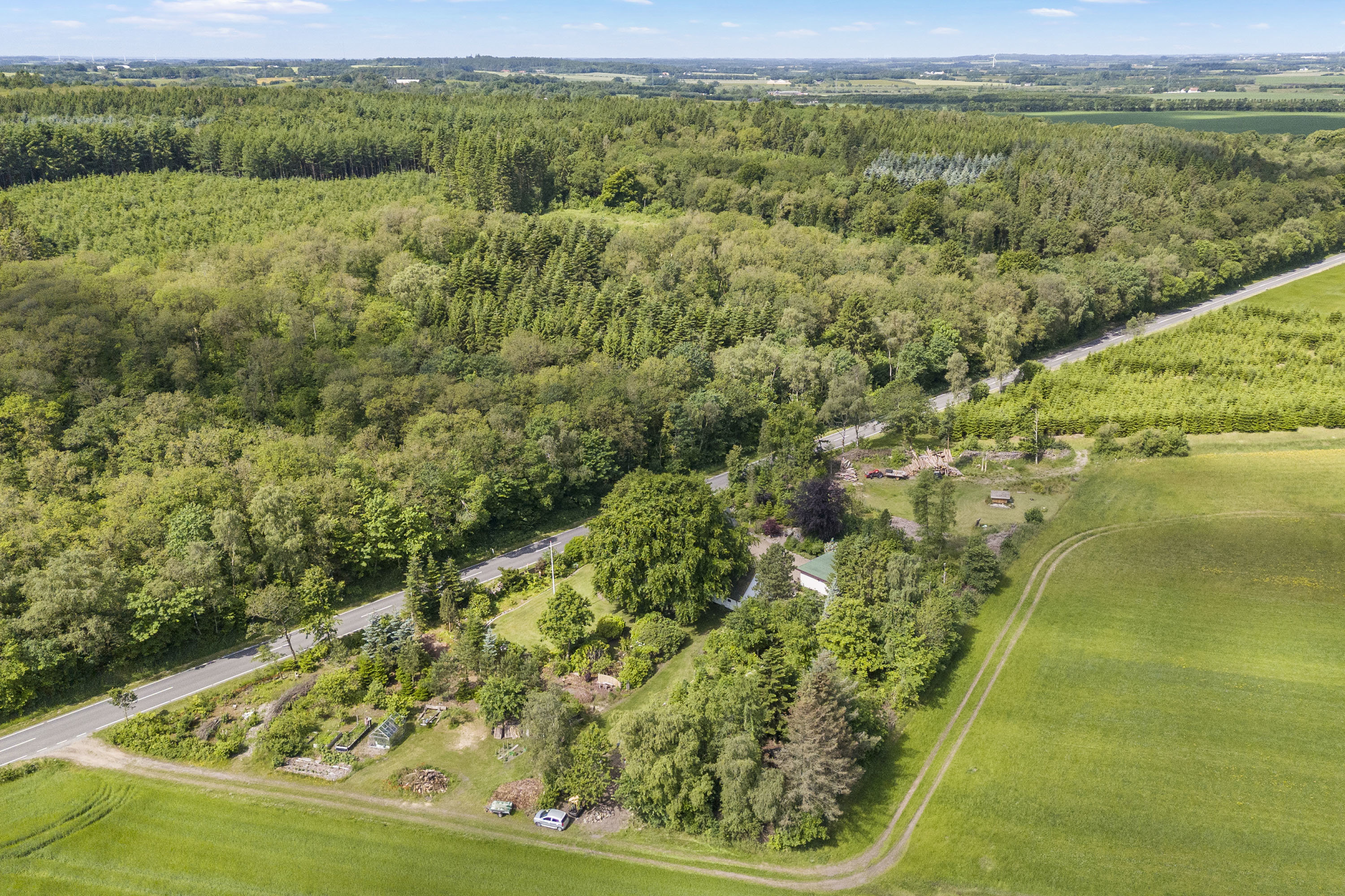 Fremhævet luftfoto billede i fuldskærmstilstand. Billede af Skatskovvej 35, Guldager, 9620 Aalestrup