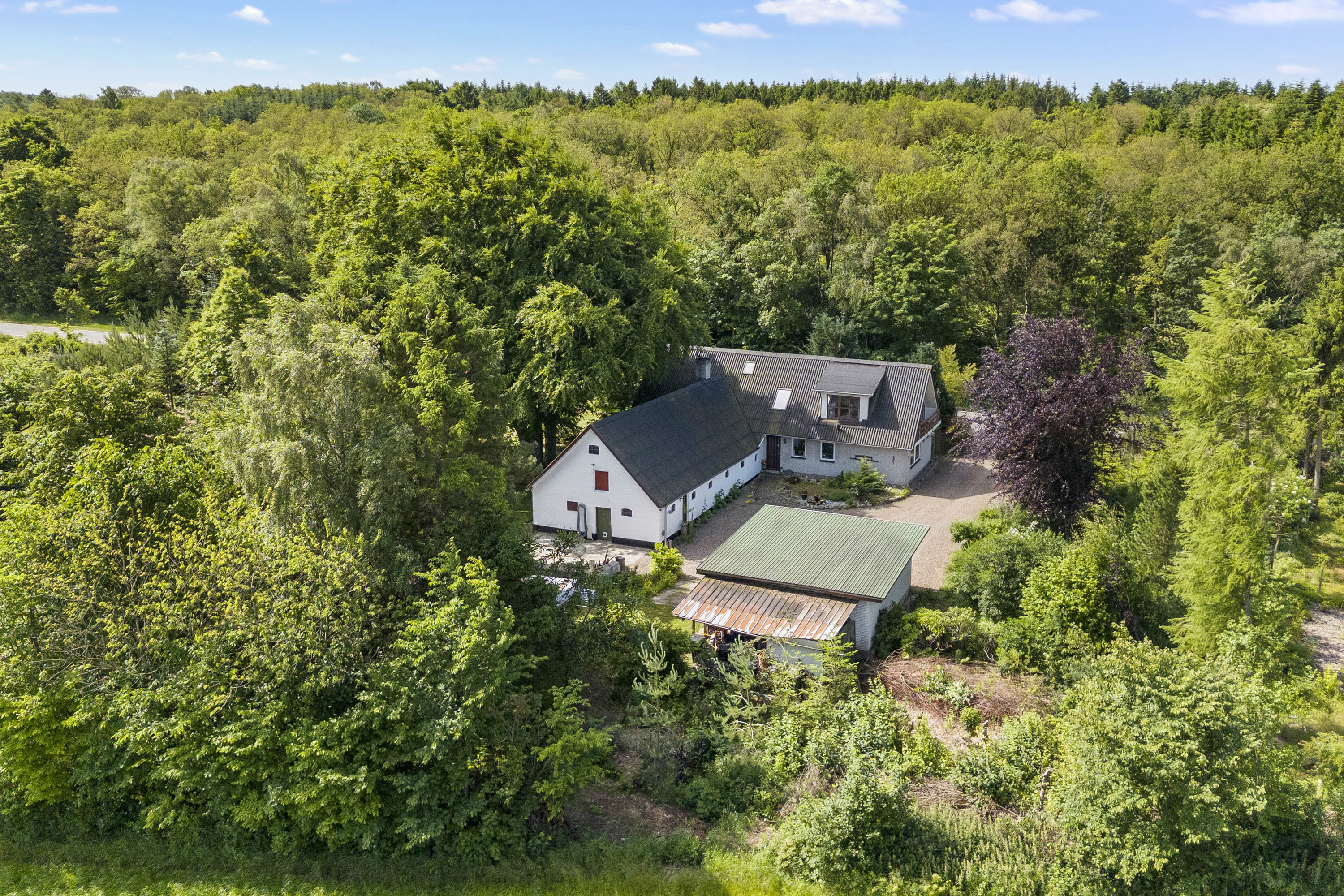 Fremhævet luftfoto billede i fuldskærmstilstand. Billede af Skatskovvej 35, Guldager, 9620 Aalestrup