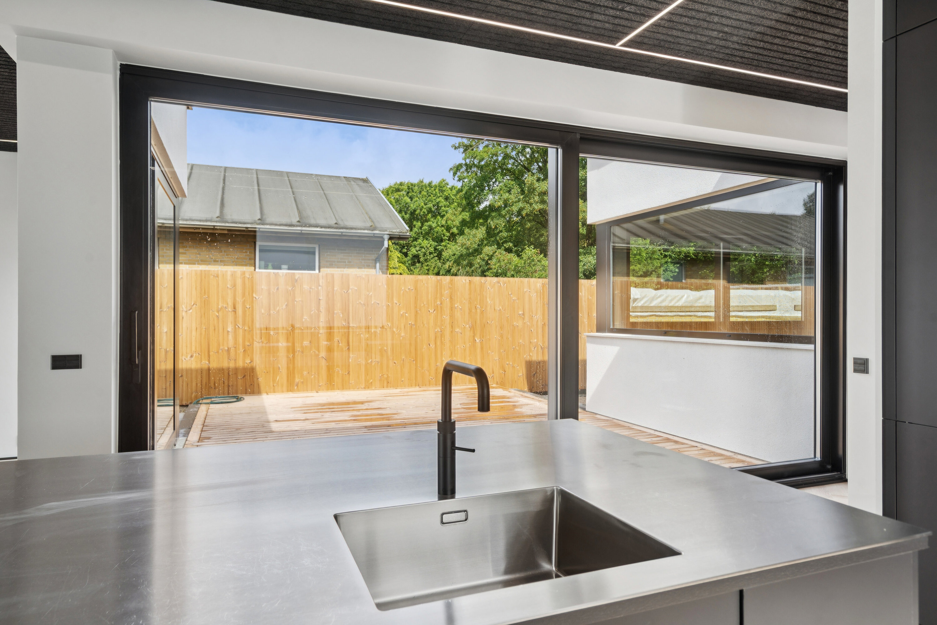 Fremhævet køkken billede i fuldskærmstilstand. Billede af Højløkke Allé 41, Næsby, 5270 Odense N