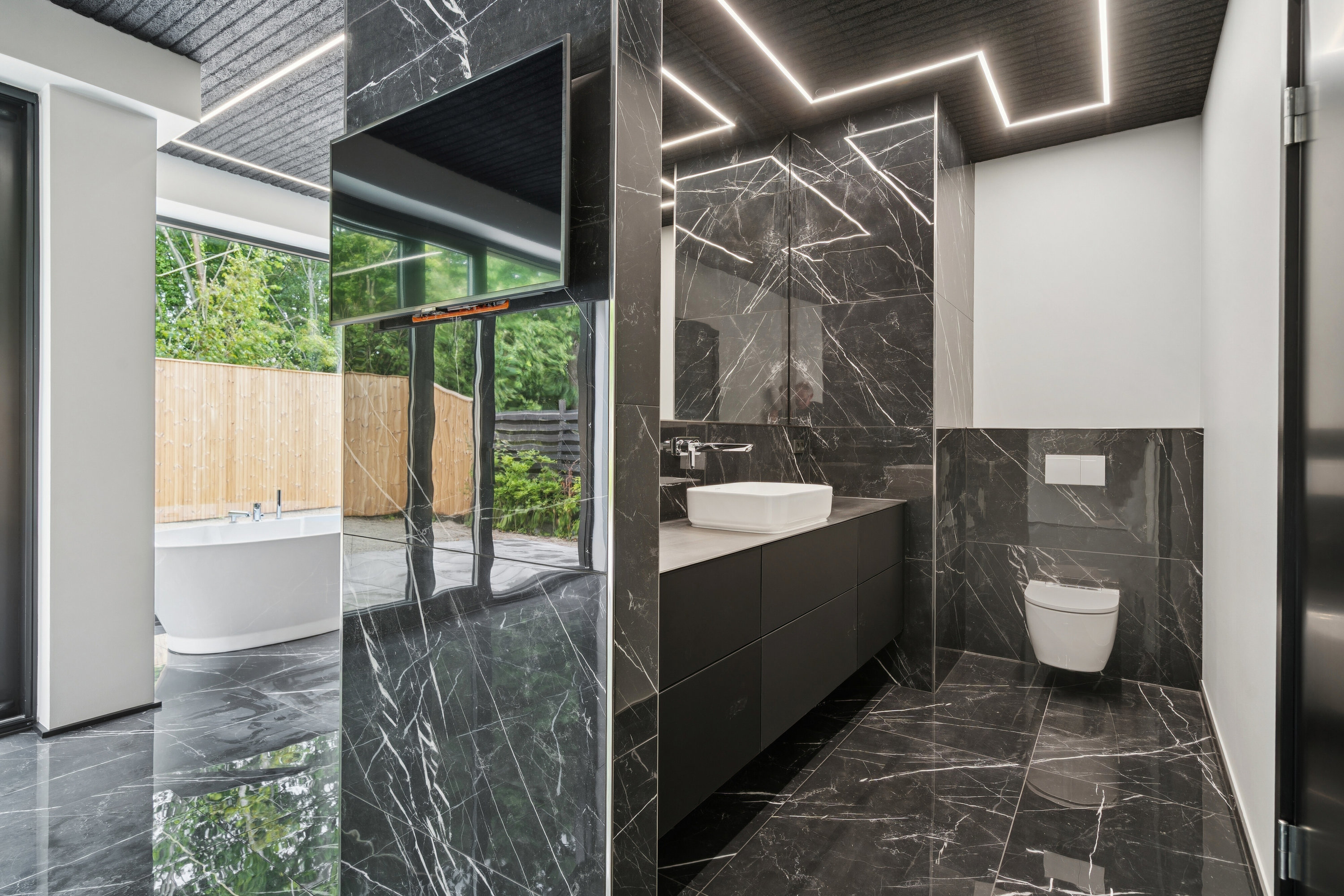 Fremhævet badeværelse billede i fuldskærmstilstand. Billede af Højløkke Allé 41, Næsby, 5270 Odense N