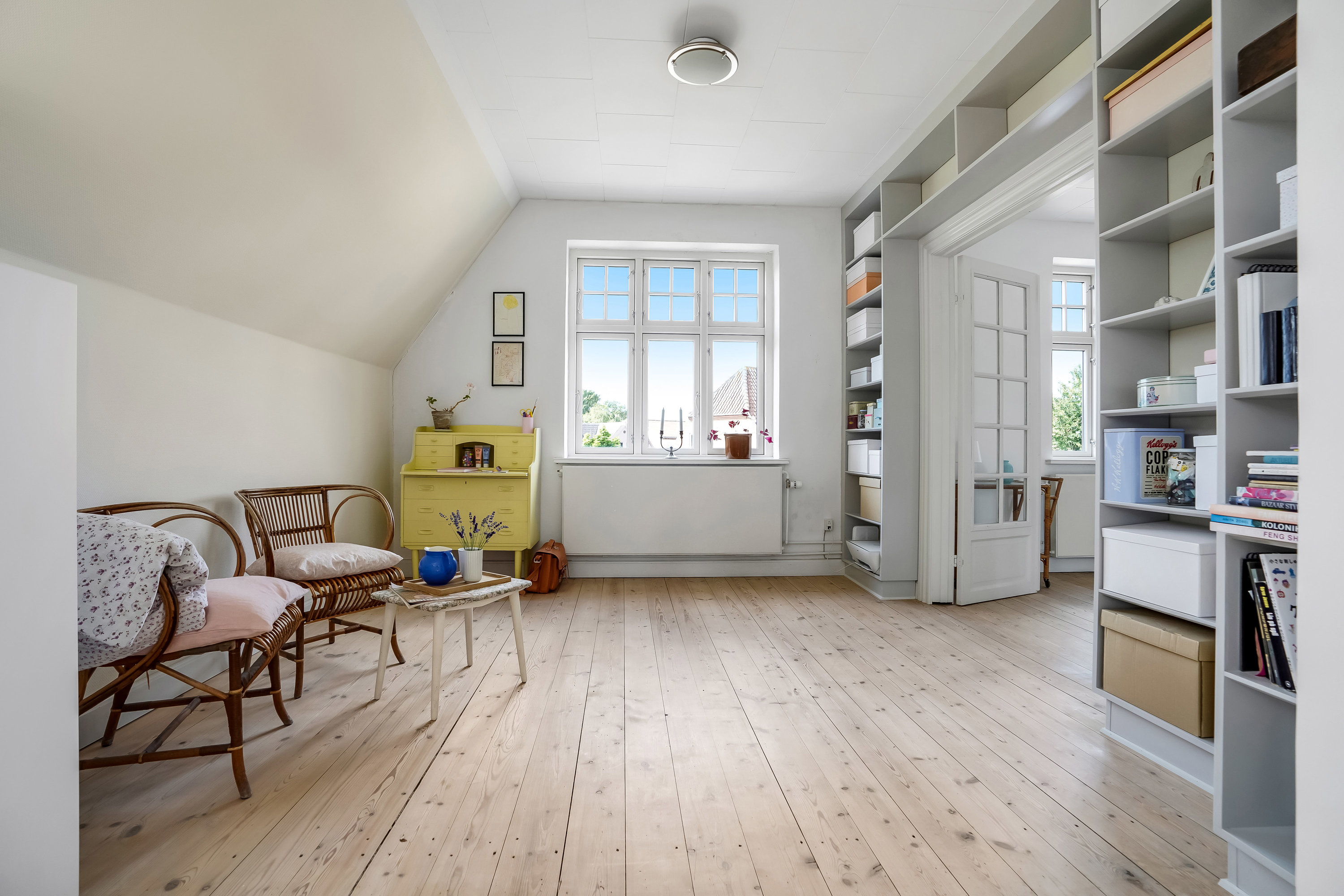 Fremhævet stue billede i fuldskærmstilstand. Billede af Haraldsgade 20, 5000 Odense C