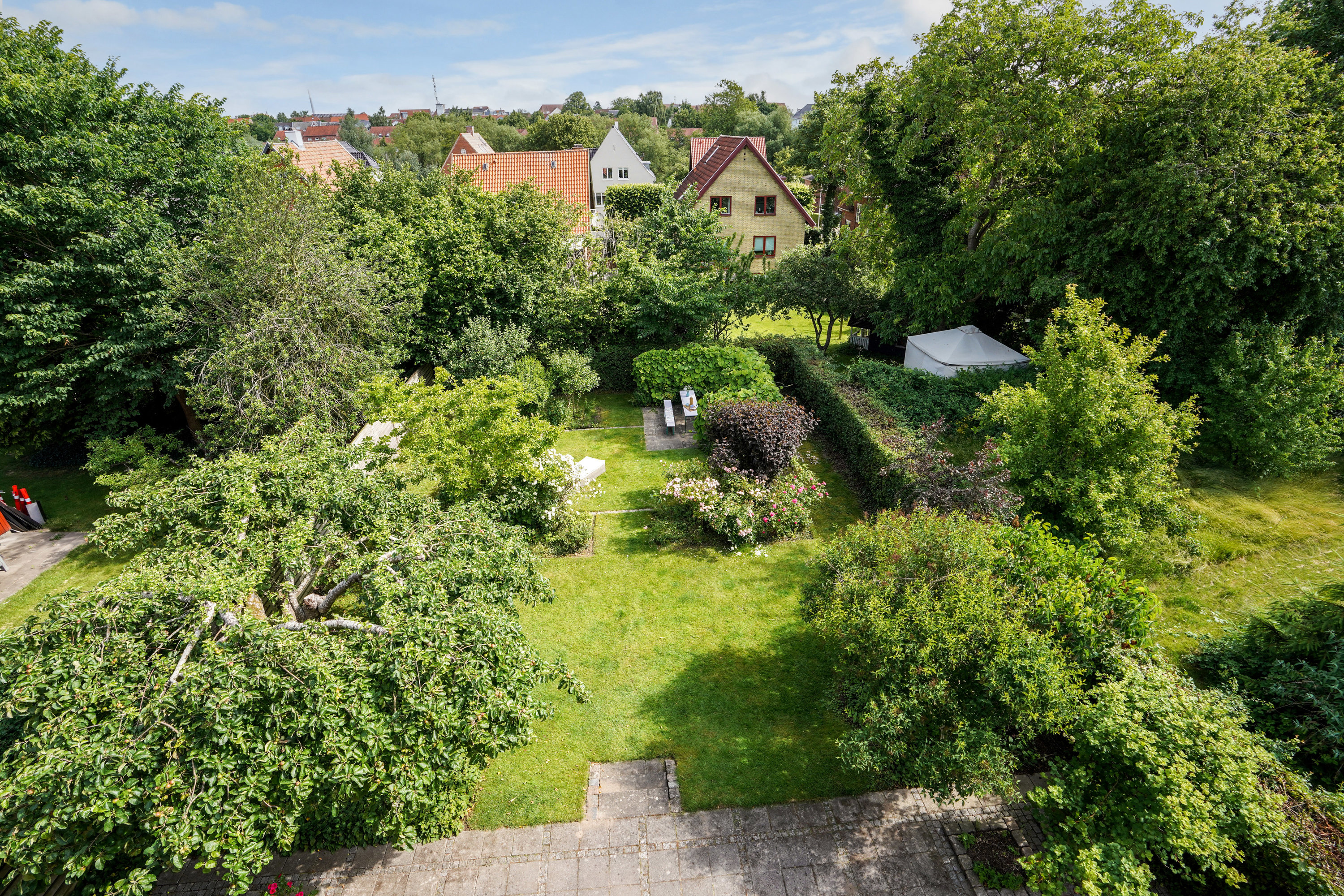 Fremhævet have billede i fuldskærmstilstand. Billede af Haraldsgade 20, 5000 Odense C