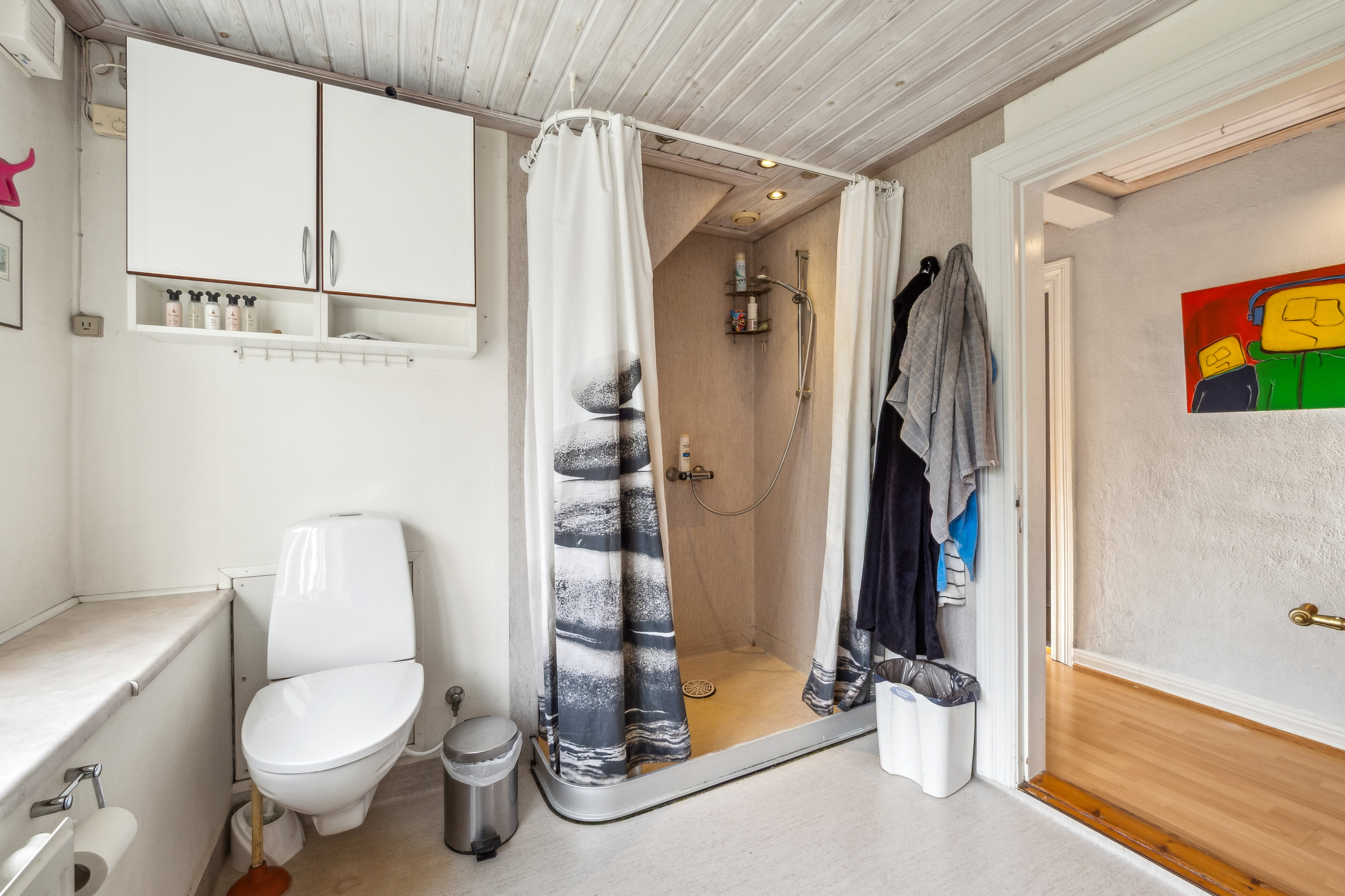 Fremhævet badeværelse billede i fuldskærmstilstand. Billede af Kompagnigade 18, 7800 Skive