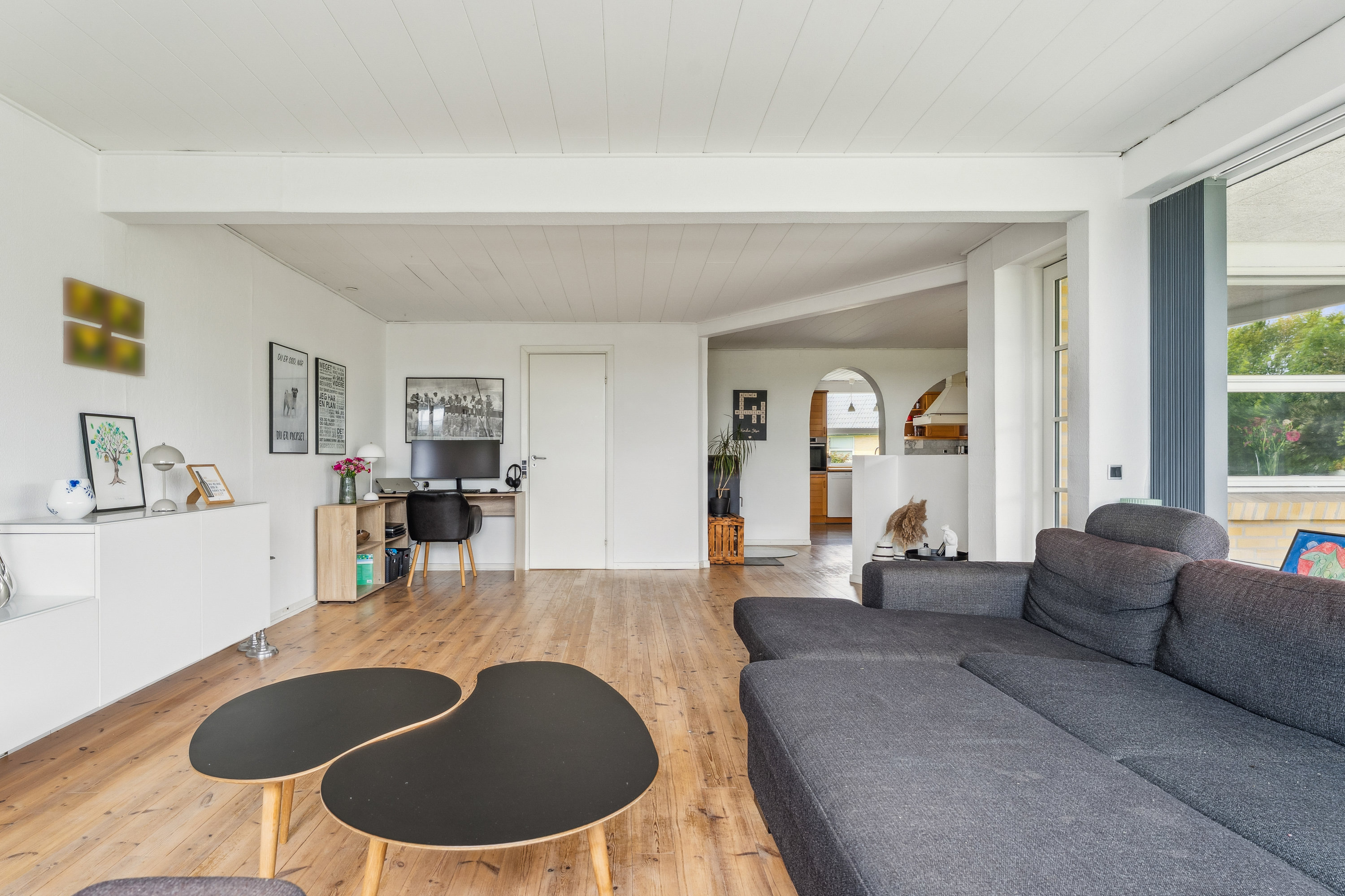 Fremhævet stue billede i fuldskærmstilstand. Billede af Randersvej 4, Mejlby, 8981 Spentrup