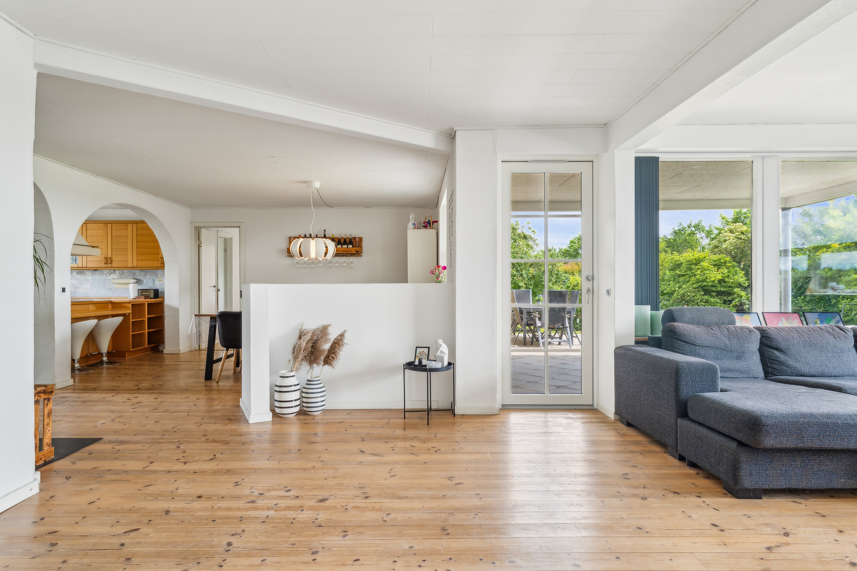 Fremhævet stue billede i fuldskærmstilstand. Billede af Randersvej 4, Mejlby, 8981 Spentrup