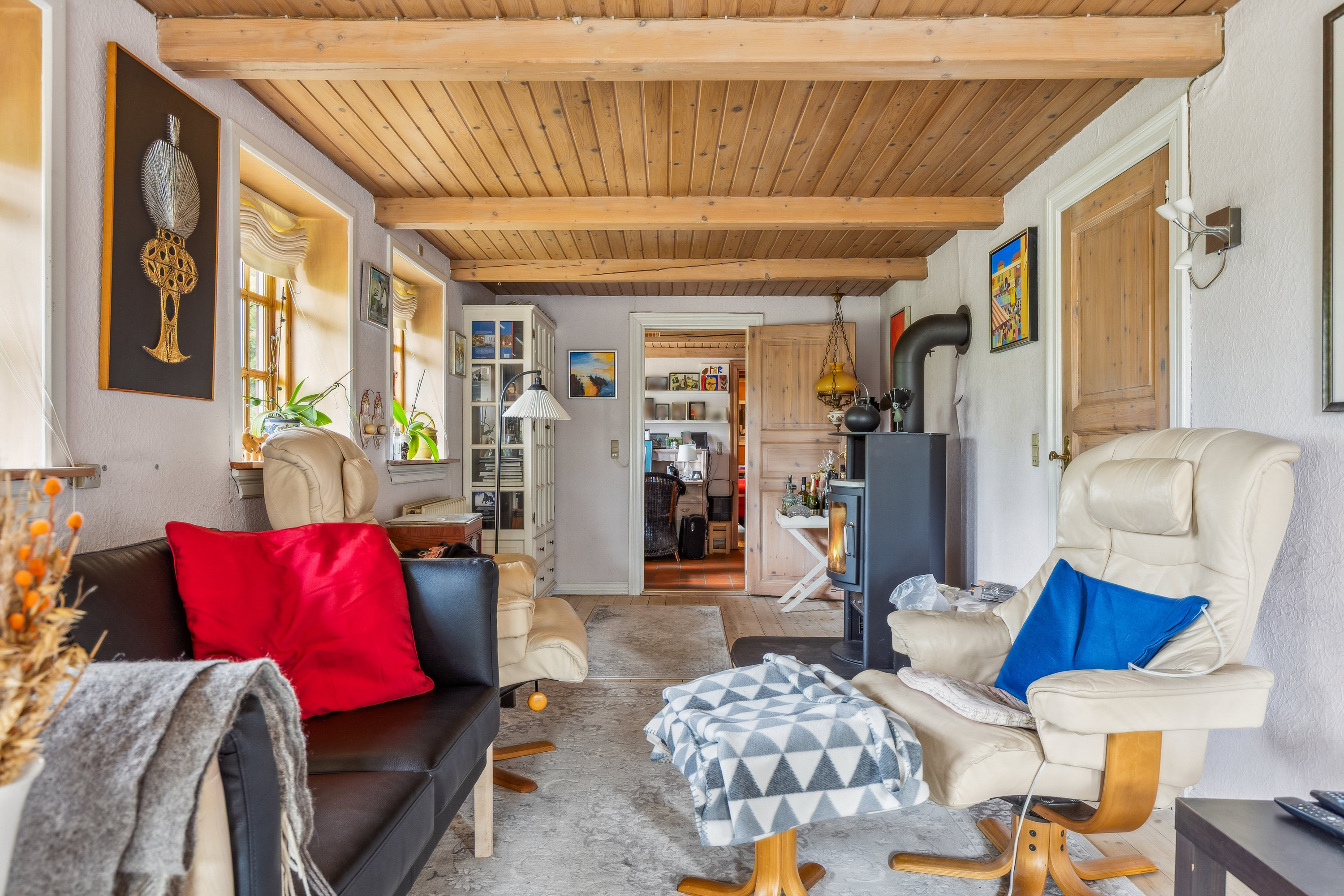 Fremhævet stue billede i fuldskærmstilstand. Billede af Tissøvej 29, Jorløse, 4490 Jerslev Sjælland