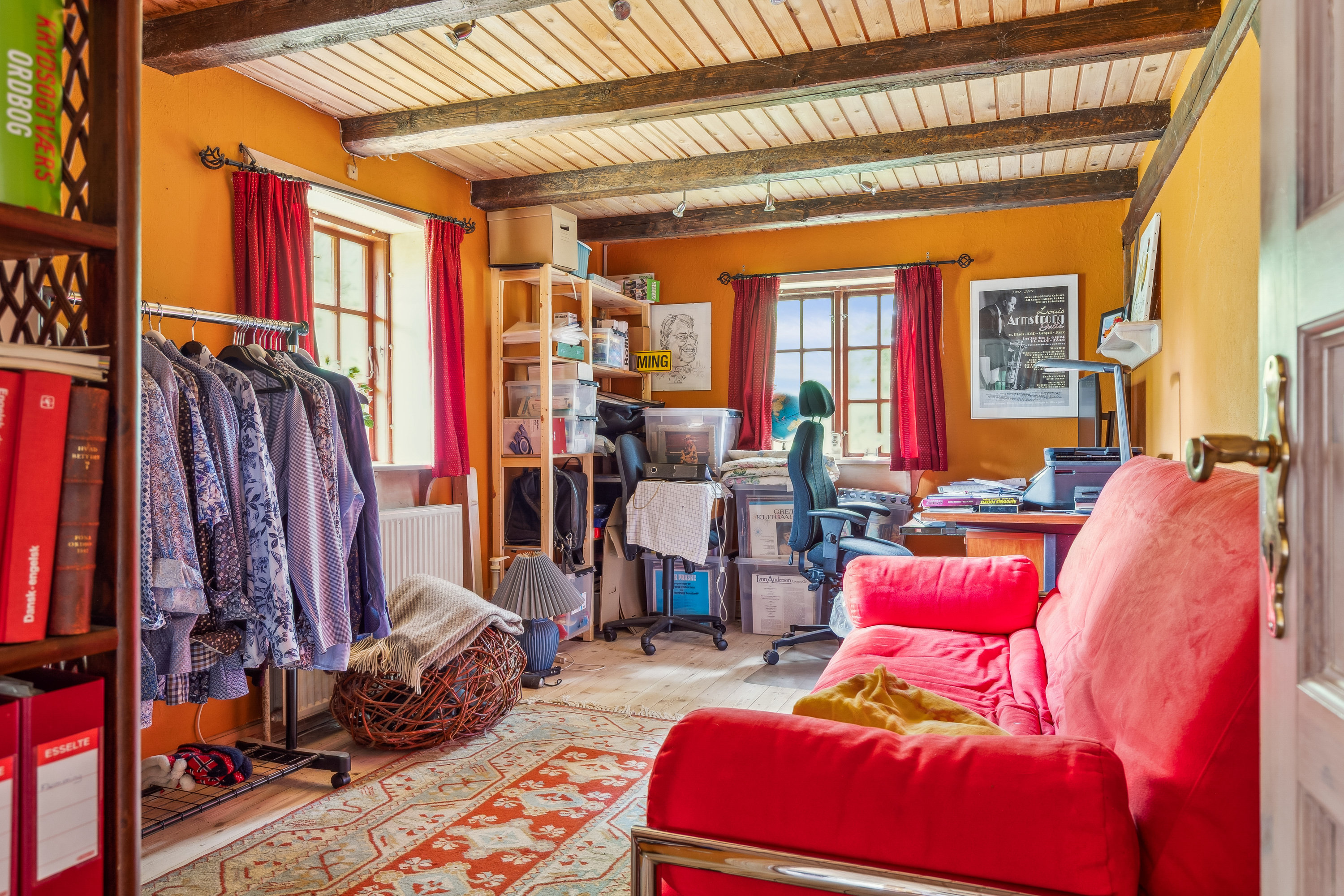 Fremhævet stue billede i fuldskærmstilstand. Billede af Tissøvej 29, Jorløse, 4490 Jerslev Sjælland