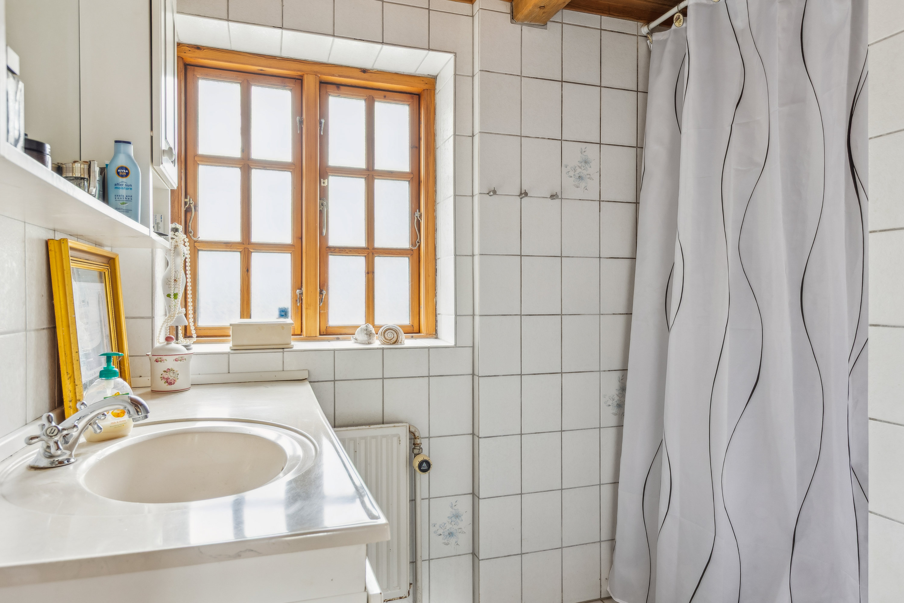 Fremhævet badeværelse billede i fuldskærmstilstand. Billede af Tissøvej 29, Jorløse, 4490 Jerslev Sjælland