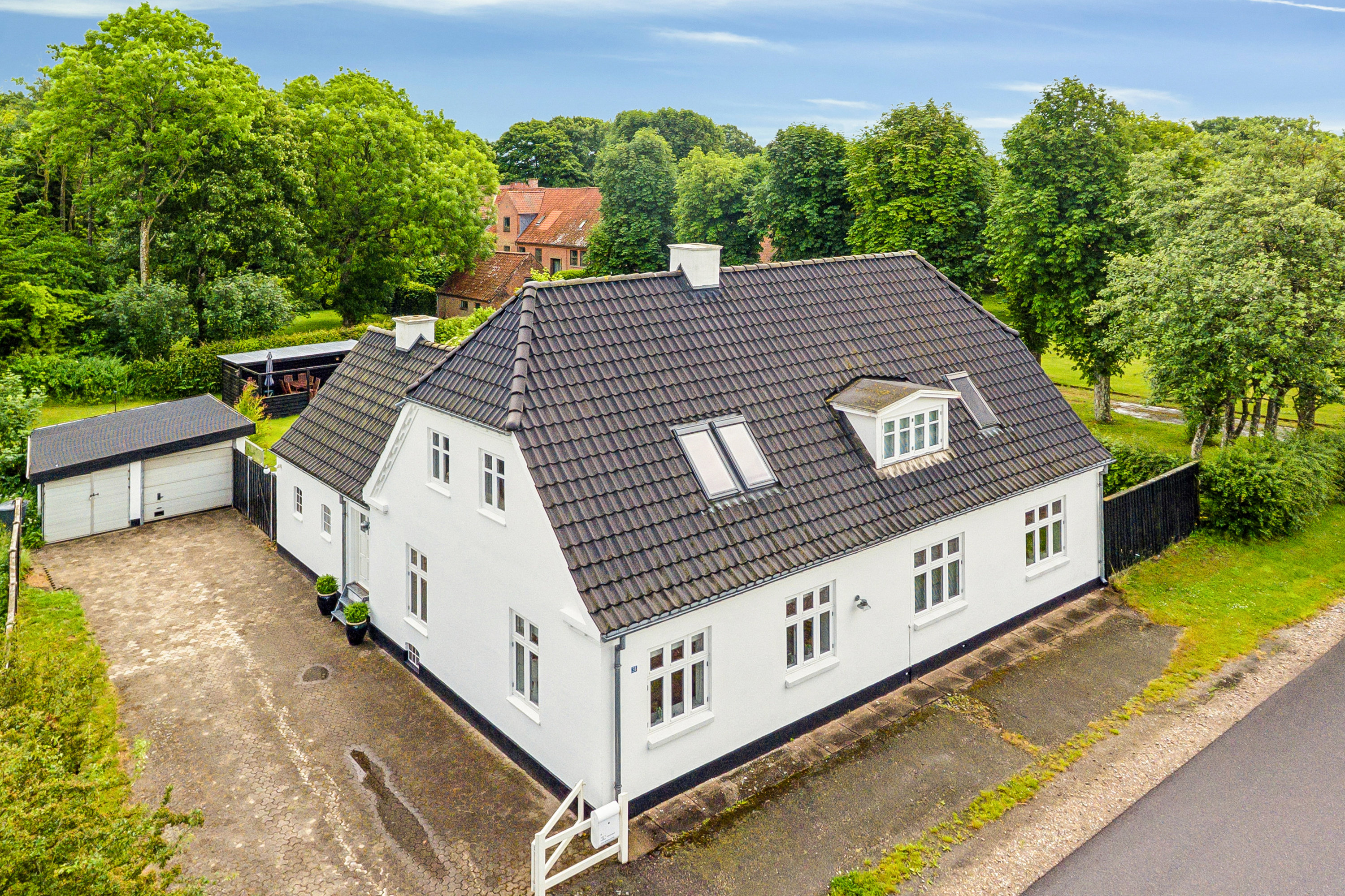 Fremhævet luftfoto billede i fuldskærmstilstand. Billede af V Hassingvej 31, 9320 Hjallerup