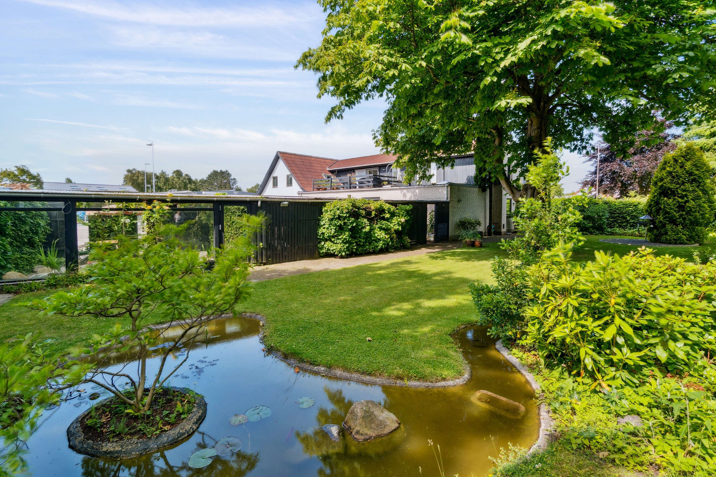 Fremhævet set fra haven billede i fuldskærmstilstand. Billede af Slagelsevej 147, 4400 Kalundborg