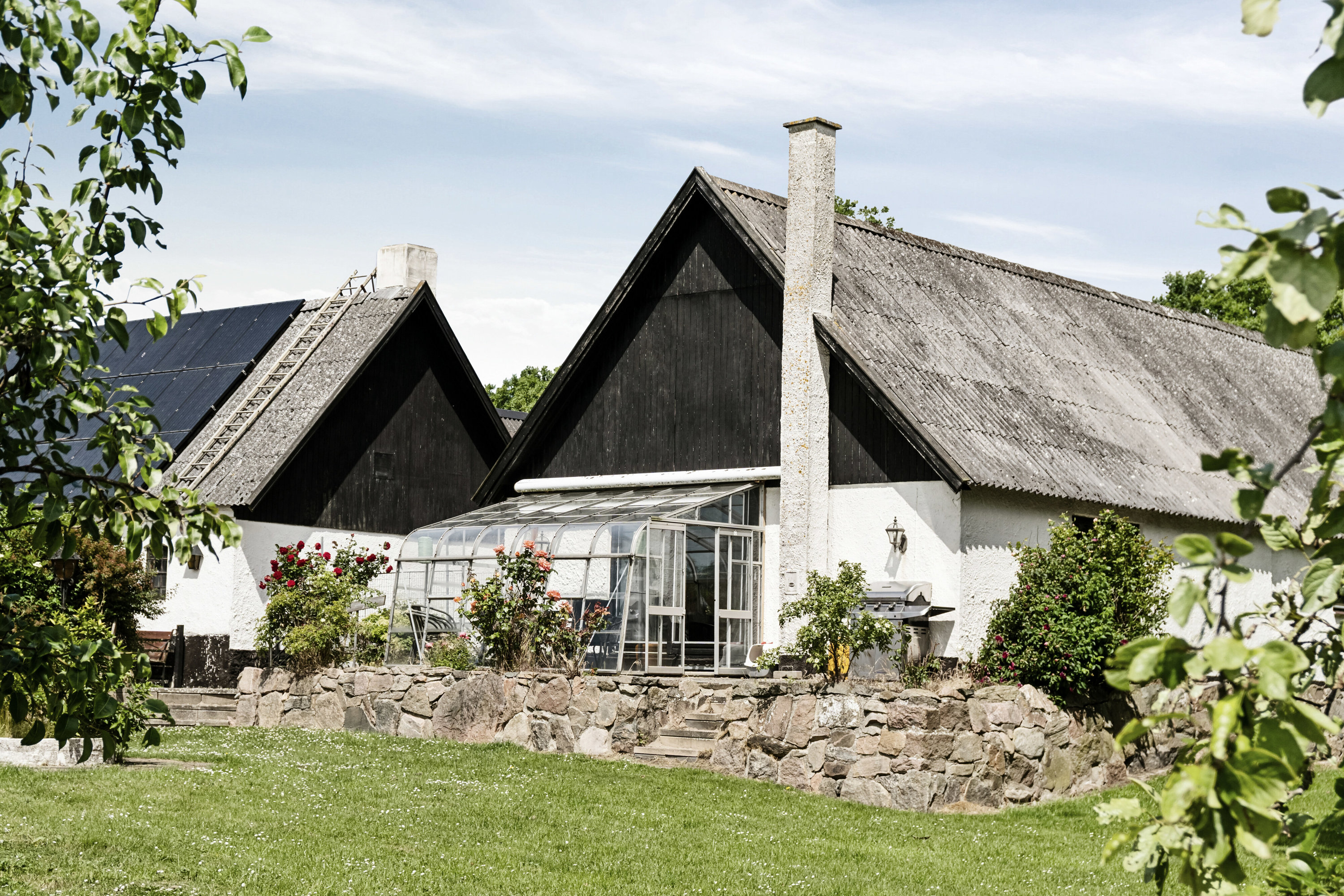 Fremhævet set fra haven billede i fuldskærmstilstand. Billede af Engelstrupvej 6, 4571 Grevinge