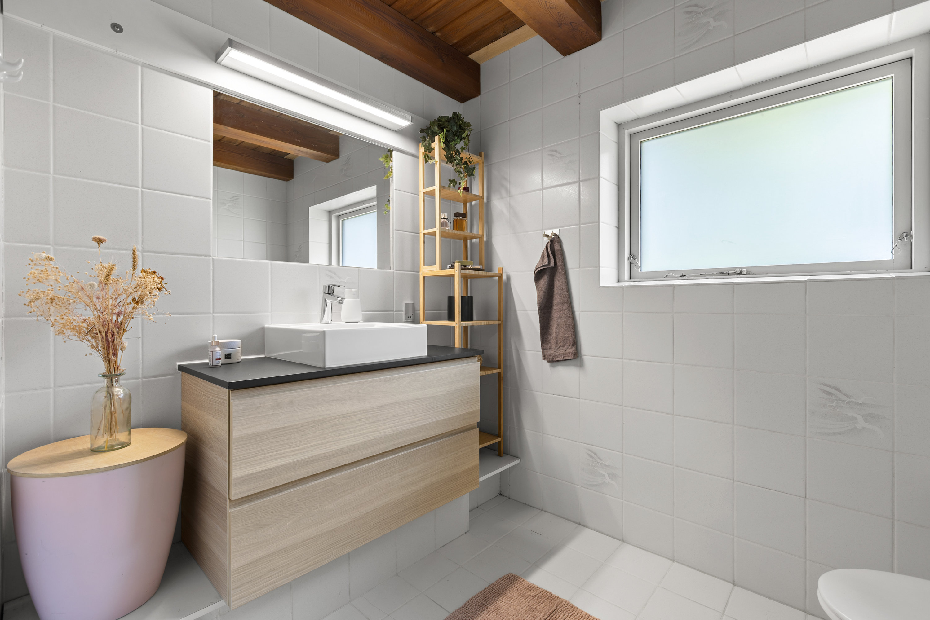 Fremhævet badeværelse billede i fuldskærmstilstand. Billede af Langevej 2, 4173 Fjenneslev