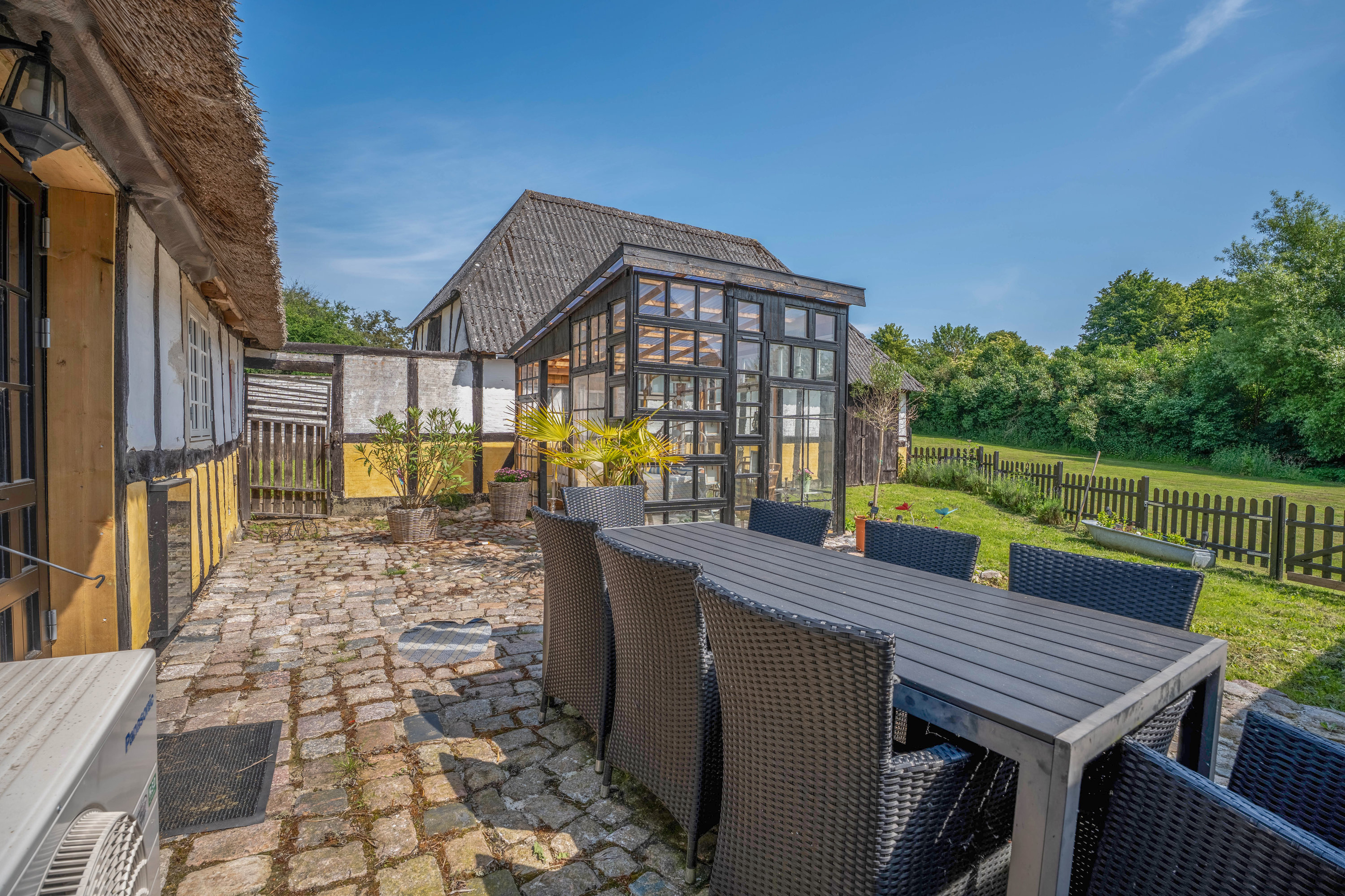 Fremhævet  billede i fuldskærmstilstand. Billede af Strærupvej 3, Strærup, 5683 Haarby