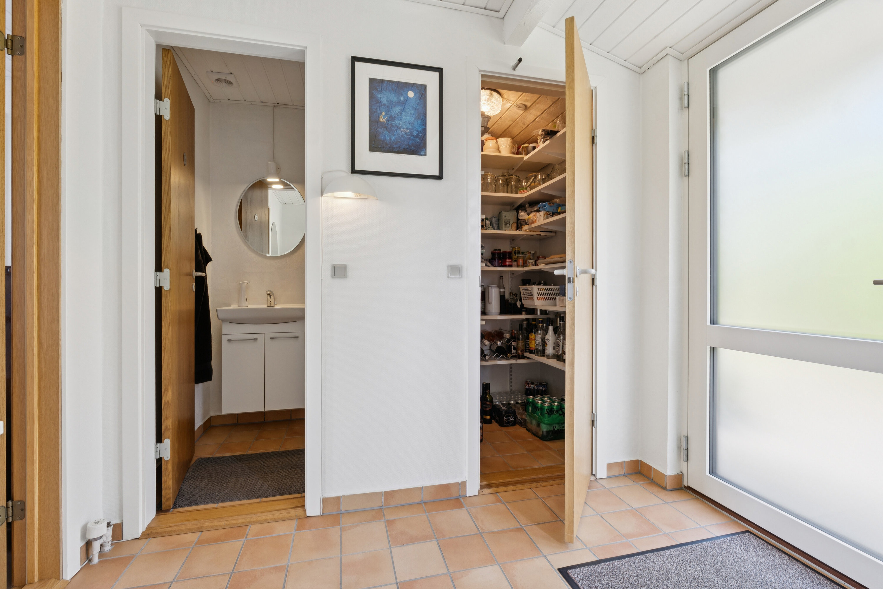 Fremhævet entre billede i fuldskærmstilstand. Billede af Digesmuttevej 7, 9800 Hjørring