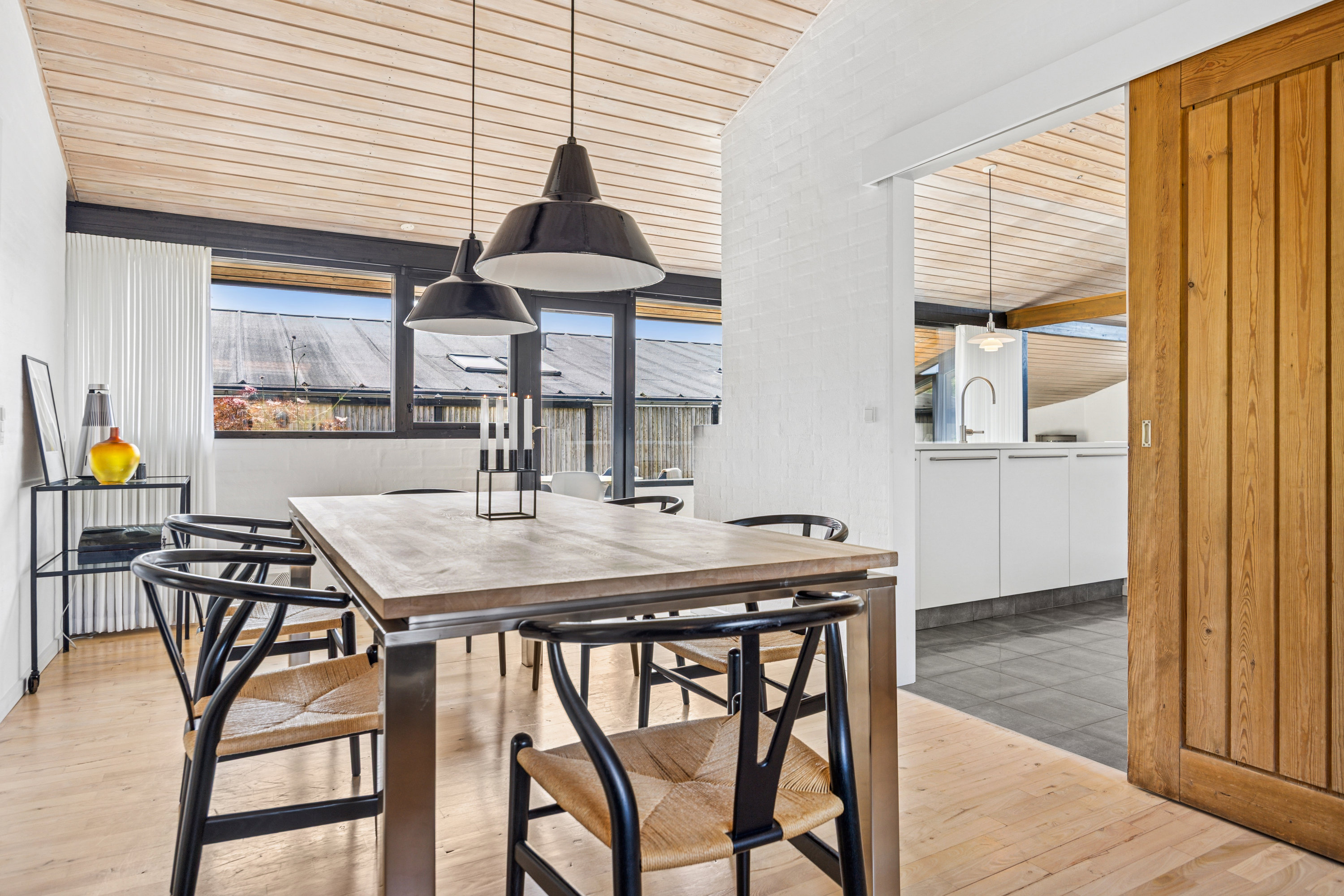 Fremhævet stue billede i fuldskærmstilstand. Billede af Rødslet 8, 9430 Vadum