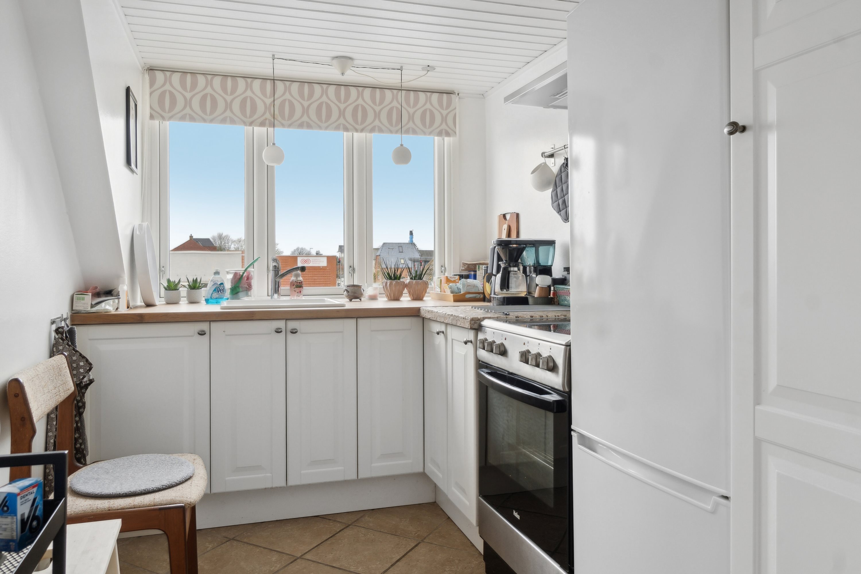 Fremhævet køkken billede i fuldskærmstilstand. Billede af Skjoldborgsvej 1, 2., Næsby, 5270 Odense N