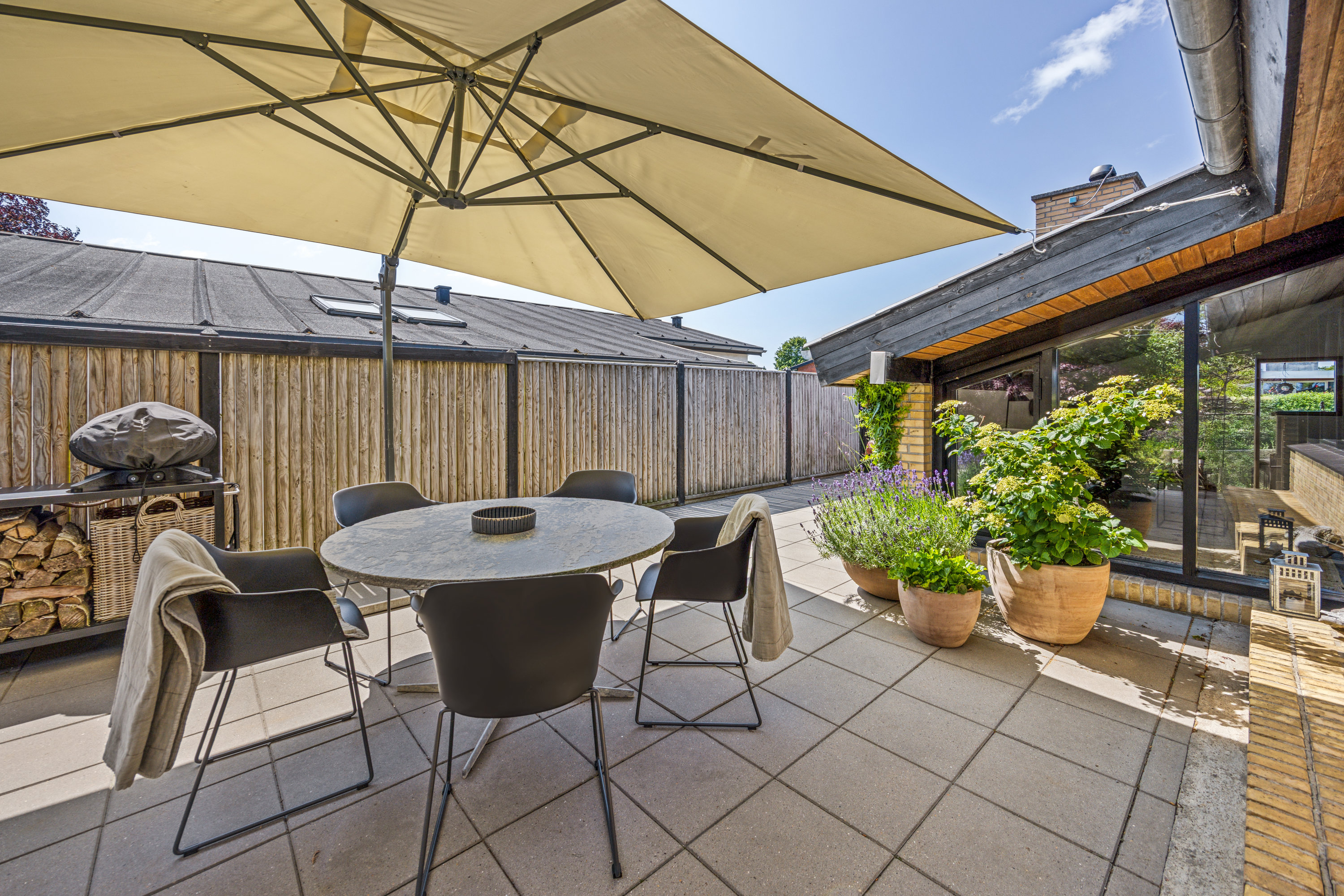 Fremhævet terrasse billede i fuldskærmstilstand. Billede af Rødslet 8, 9430 Vadum