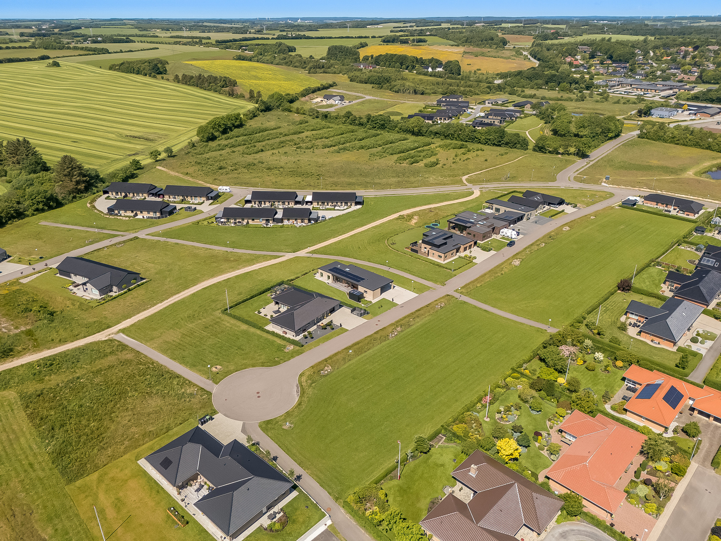 Fremhævet luftfoto billede i fuldskærmstilstand. Billede af Højsageralle 7, 6920 Videbæk