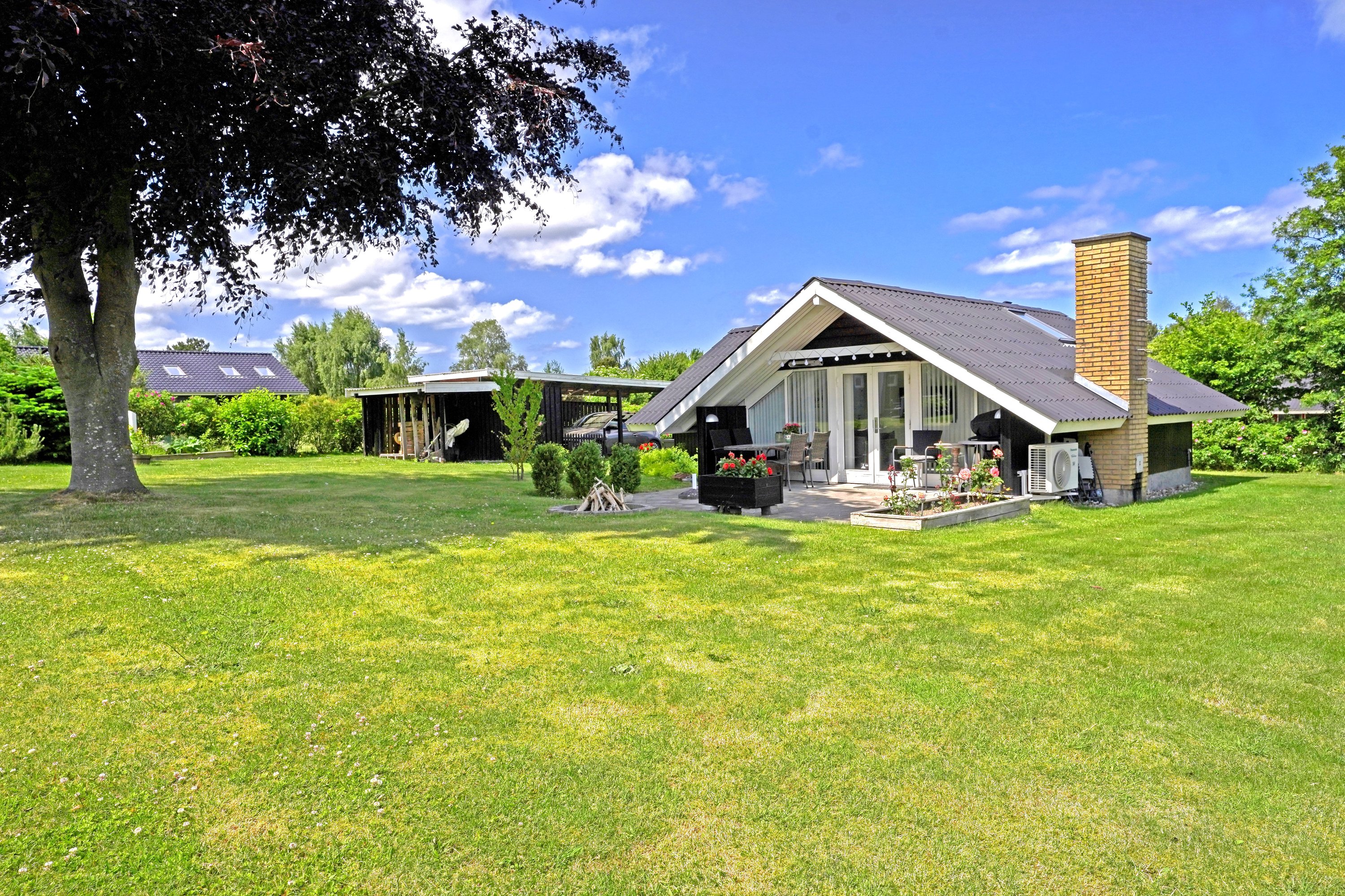 Fremhævet ejendommen billede i fuldskærmstilstand. Billede af Fasanvej 46, 3120 Dronningmølle