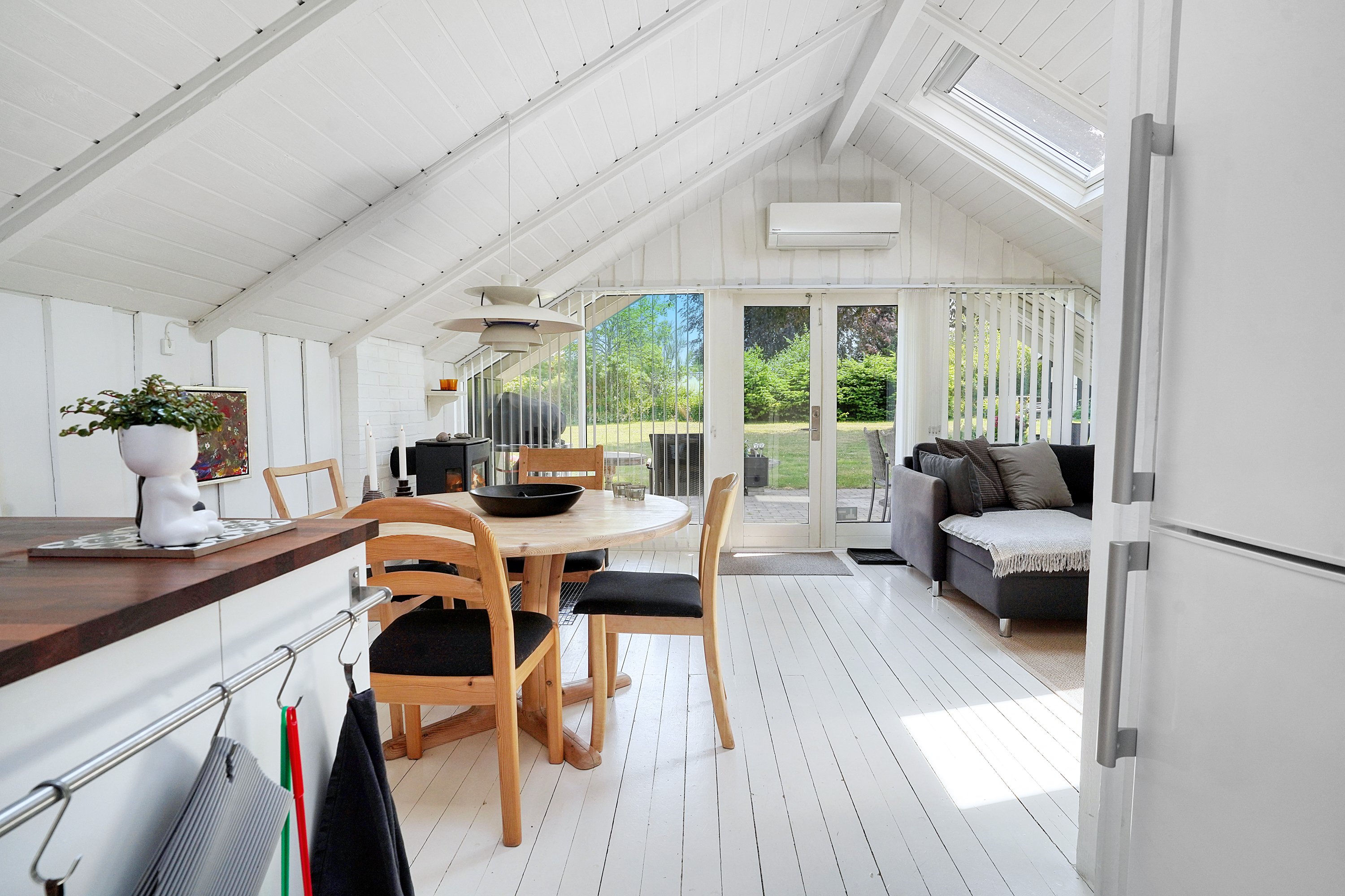 Fremhævet stue billede i fuldskærmstilstand. Billede af Fasanvej 46, 3120 Dronningmølle