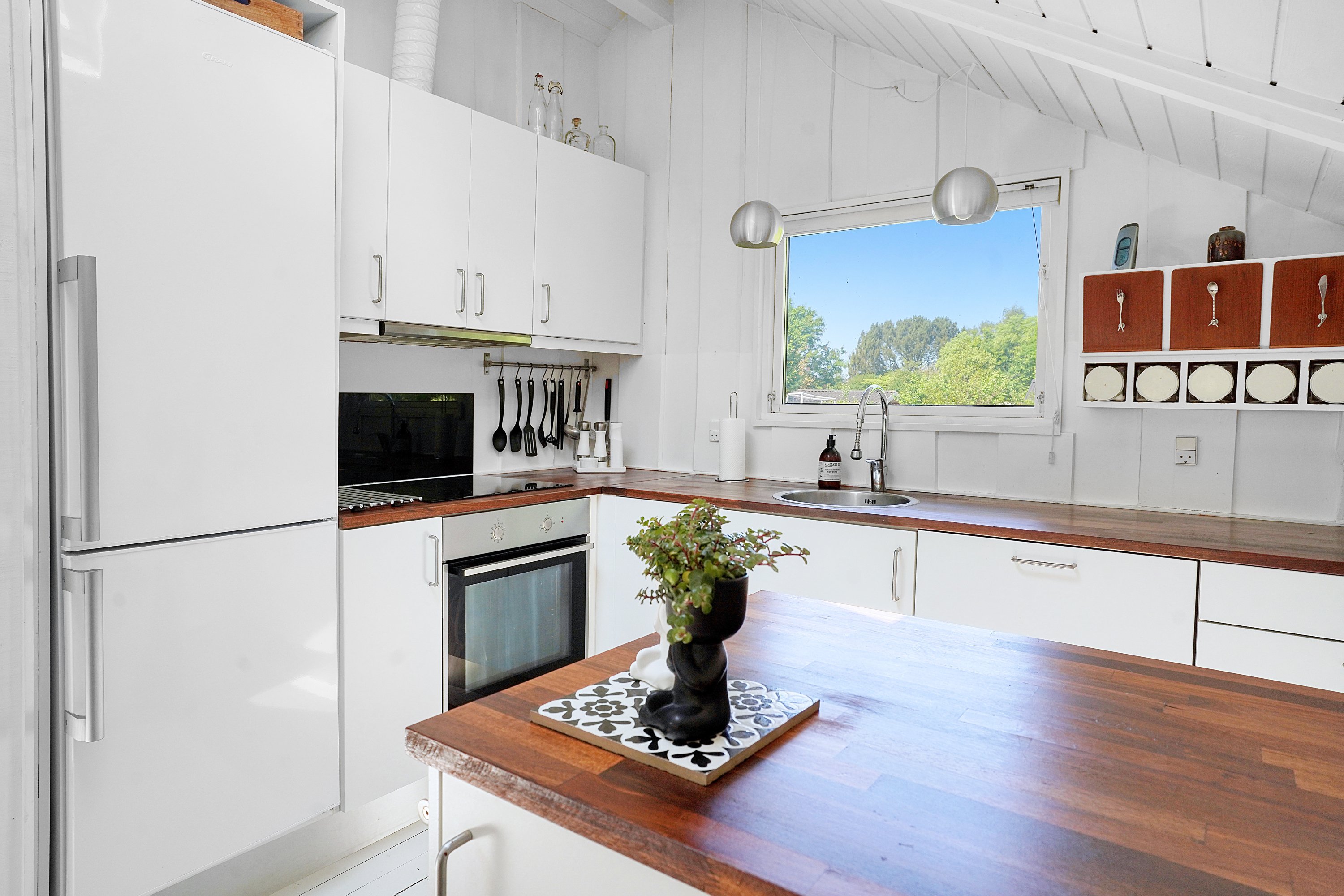 Fremhævet køkken billede i fuldskærmstilstand. Billede af Fasanvej 46, 3120 Dronningmølle