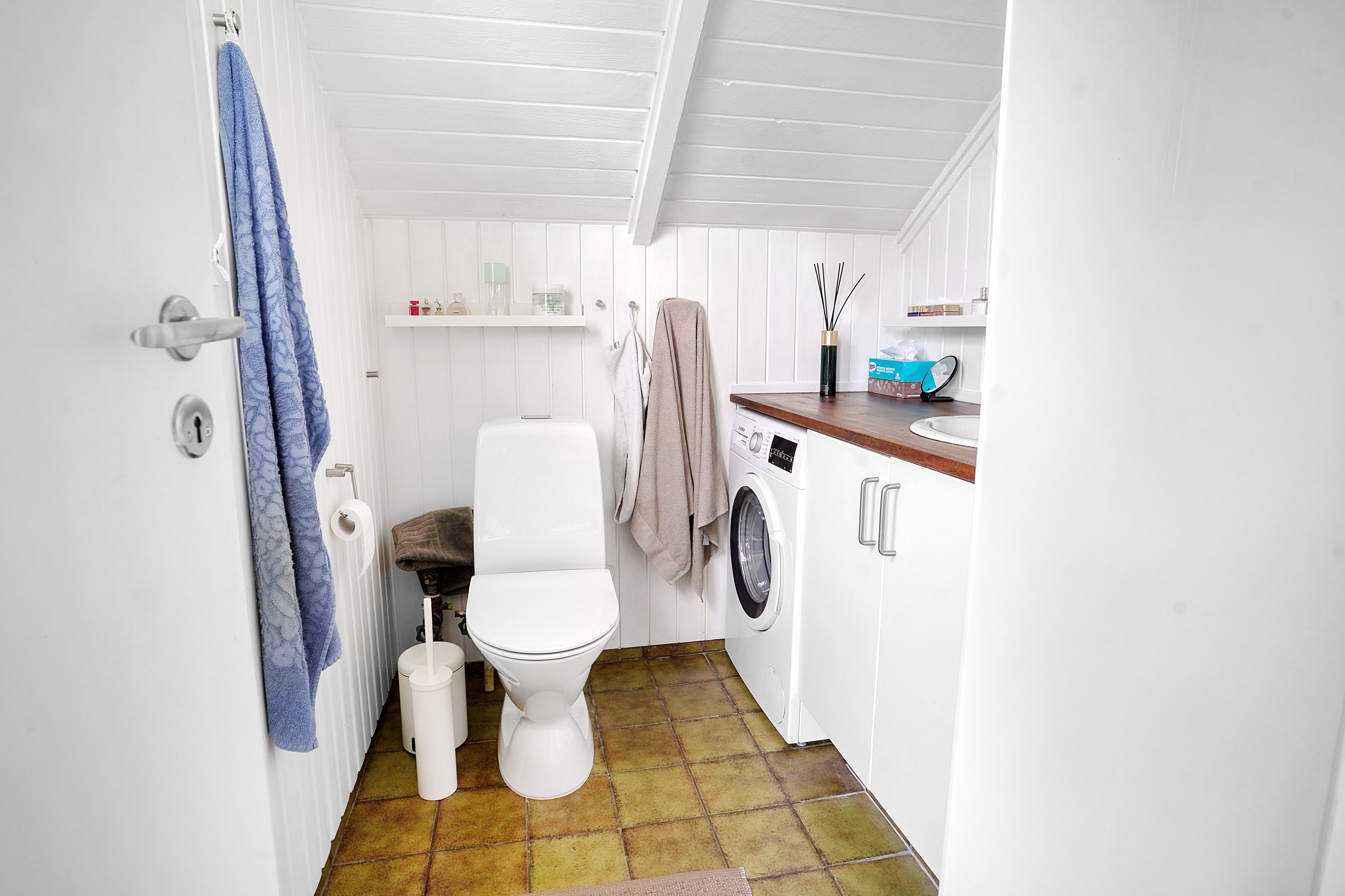 Fremhævet badeværelse billede i fuldskærmstilstand. Billede af Fasanvej 46, 3120 Dronningmølle