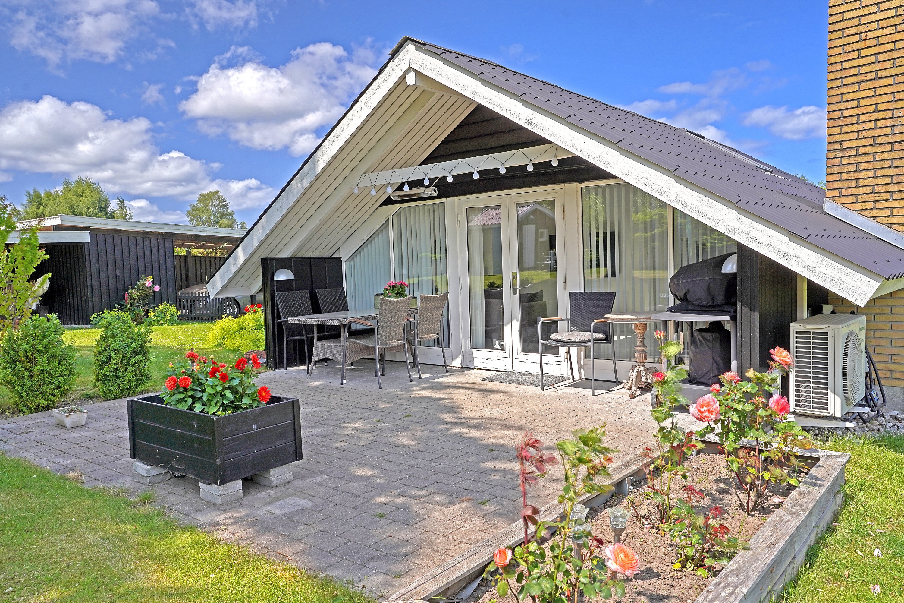 Miniaturebillede 2: terrasse. Billede af Fasanvej 46, 3120 Dronningmølle