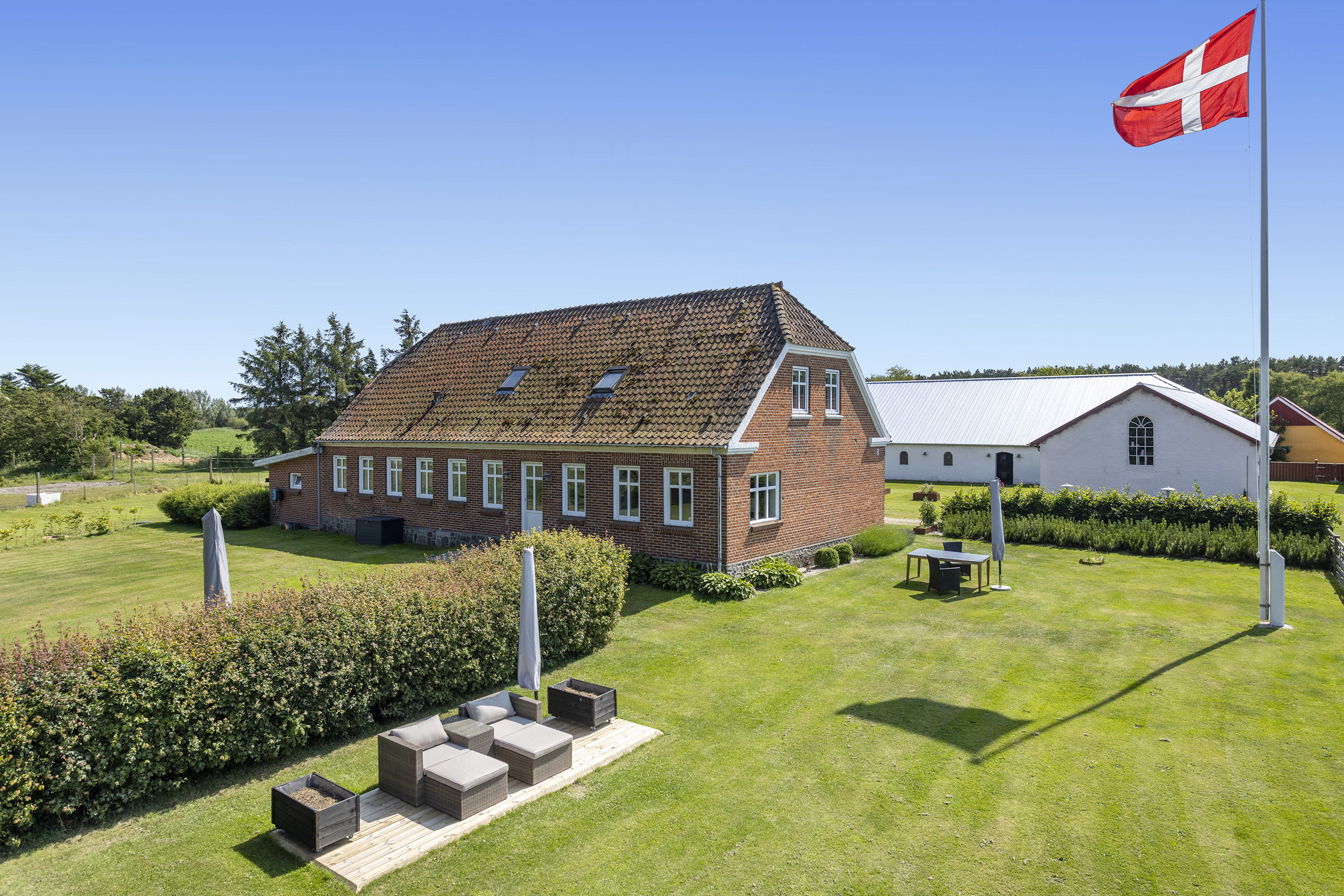 Fremhævet ejendommen billede i fuldskærmstilstand. Billede af Nørtvedvej 8, 9970 Strandby