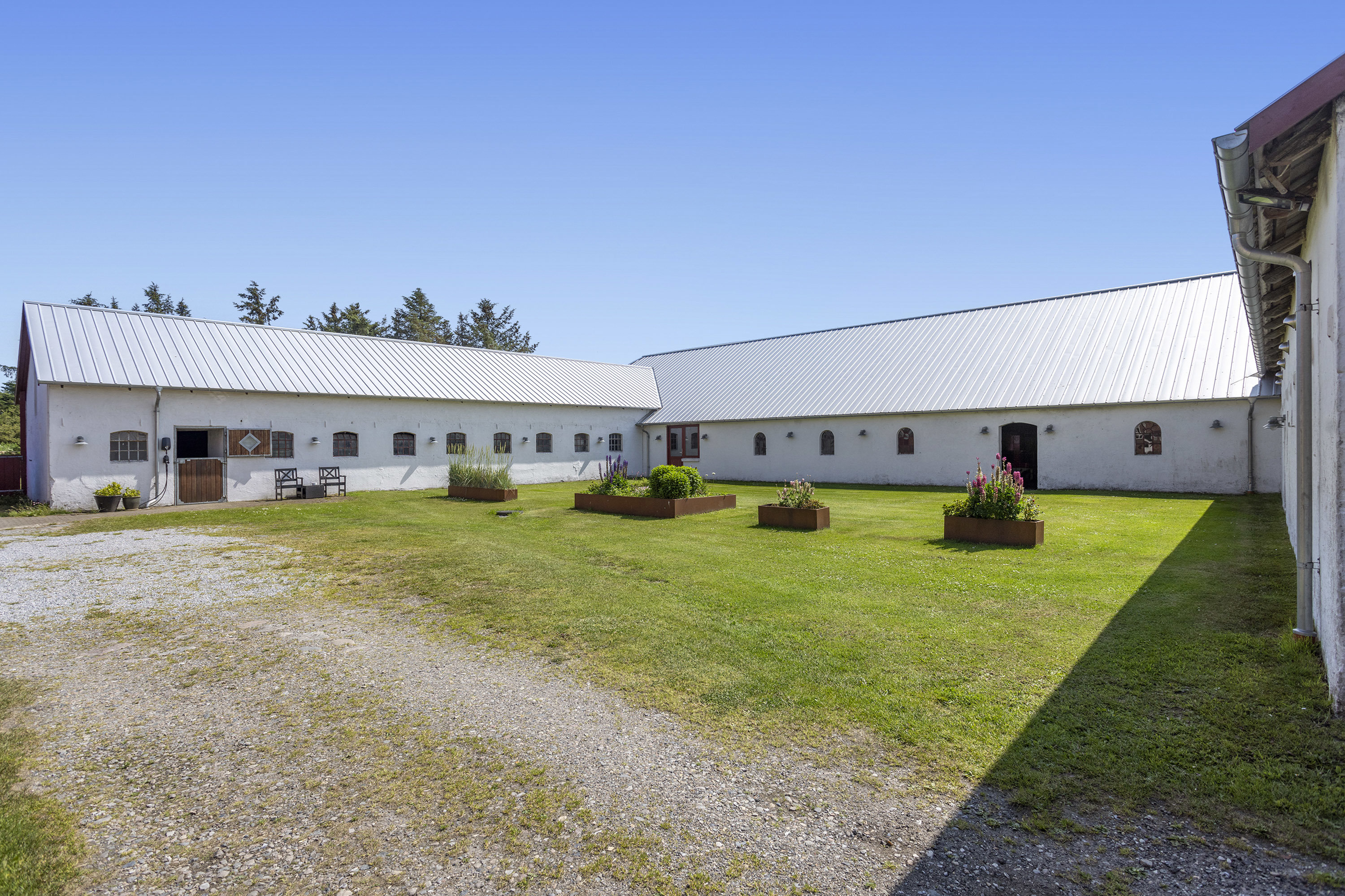 Miniaturebillede 2: ejendommen. Billede af Nørtvedvej 8, 9970 Strandby