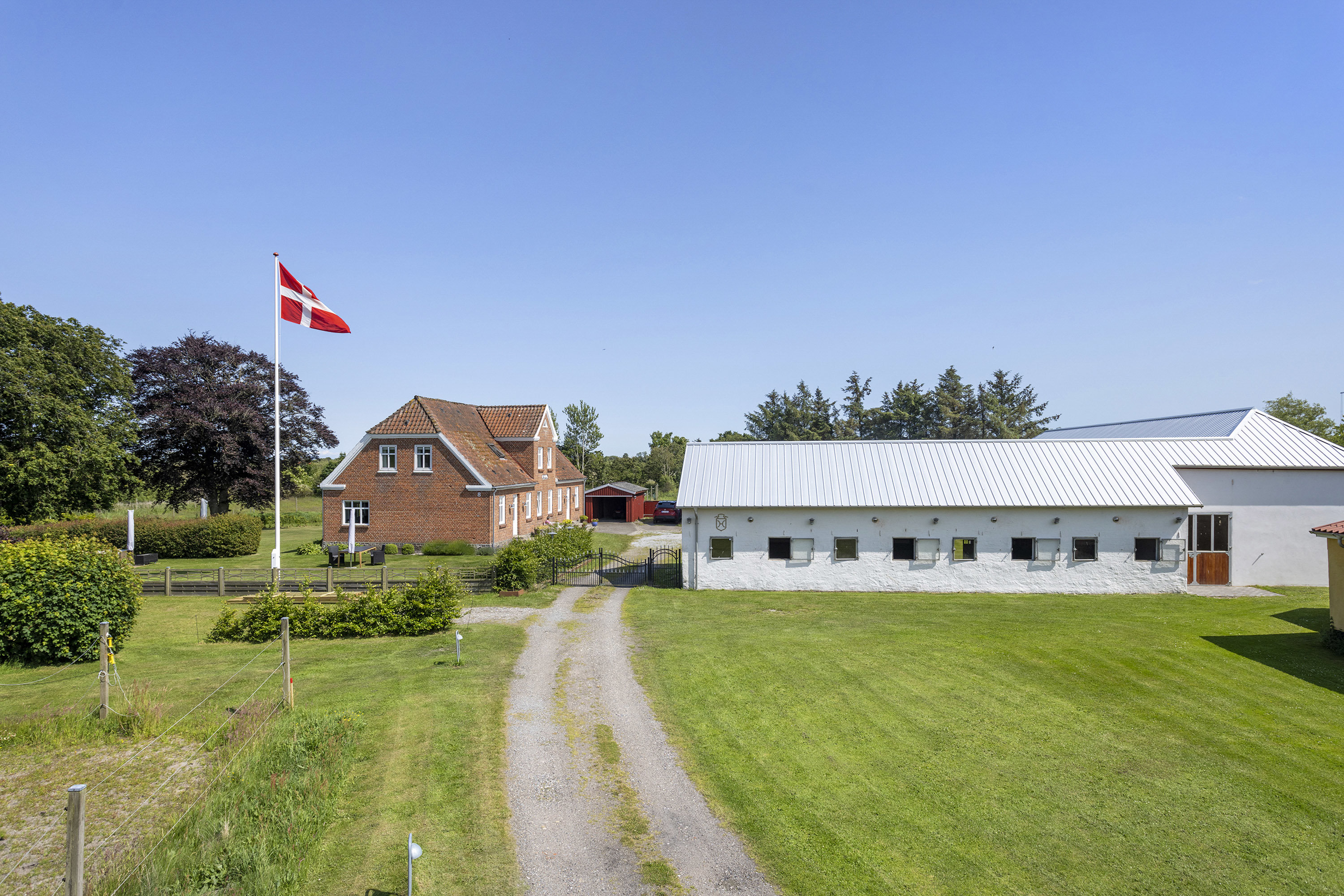 Miniaturebillede 1: ejendommen. Billede af Nørtvedvej 8, 9970 Strandby