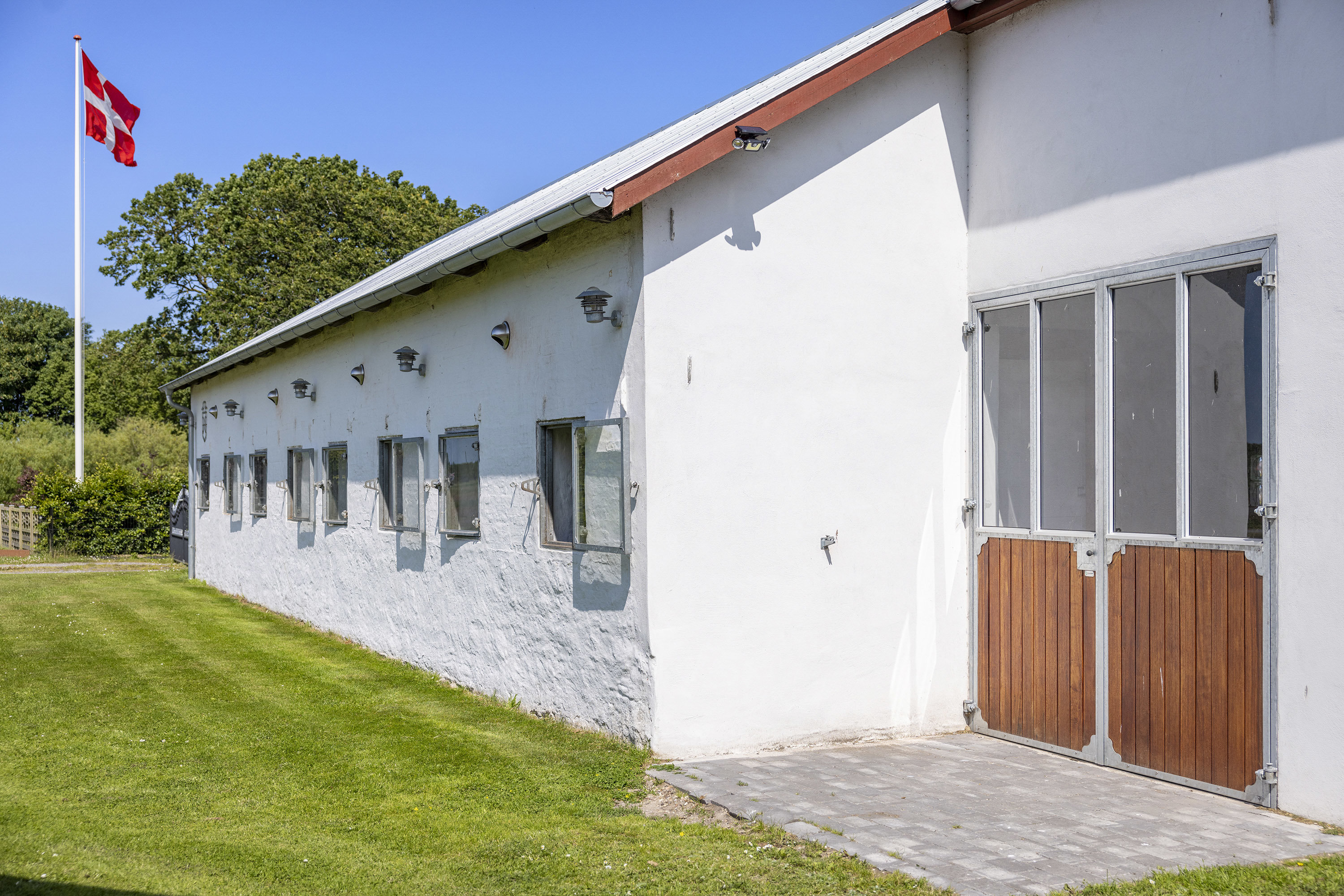 Fremhævet ejendommen billede i fuldskærmstilstand. Billede af Nørtvedvej 8, 9970 Strandby